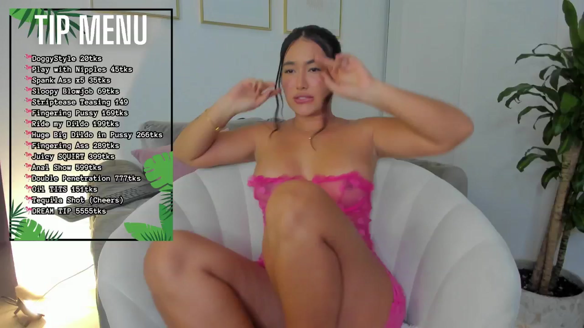 Gallery image thumbnail from Caro_Cano's myfreecams stream on, 05/16/2024, 24:46 image 14 of 20