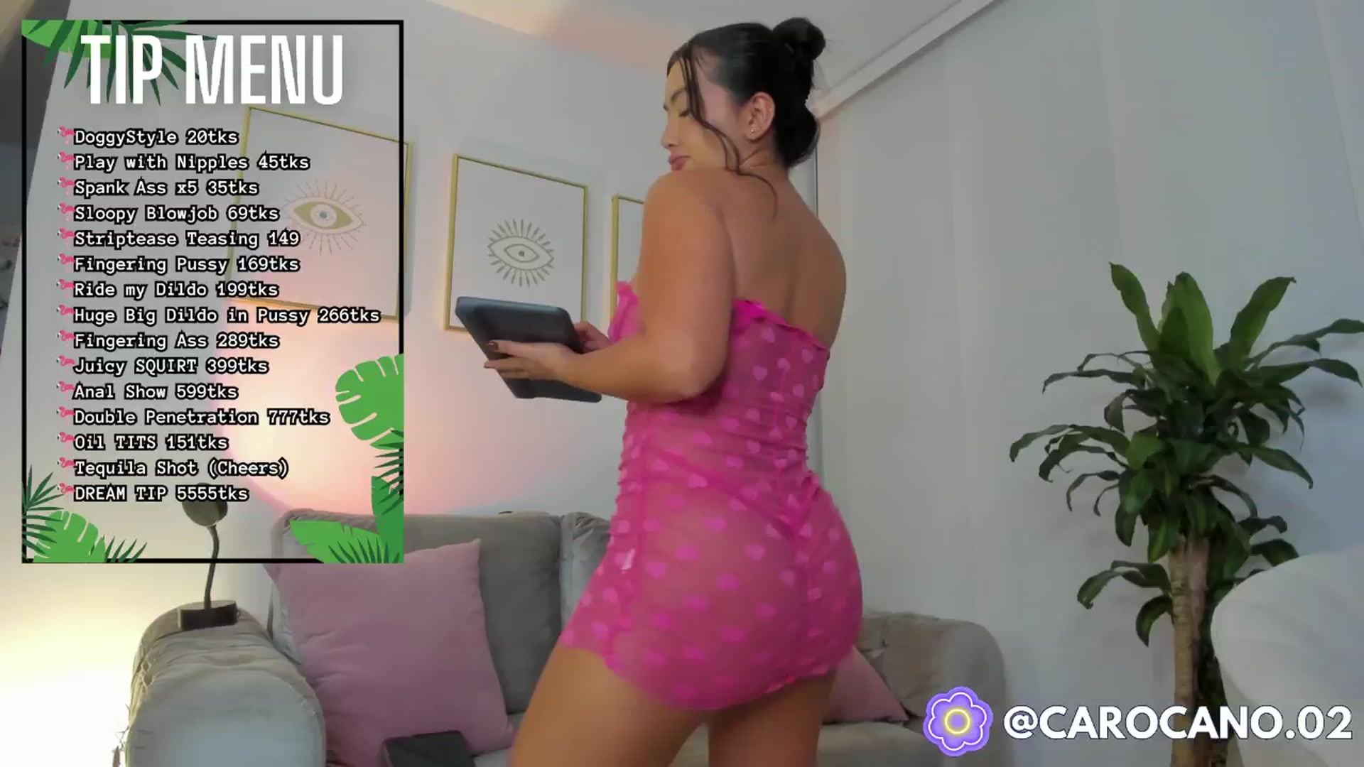 Gallery image thumbnail from Caro_Cano's myfreecams stream on, 05/16/2024, 01:40 image 8 of 20