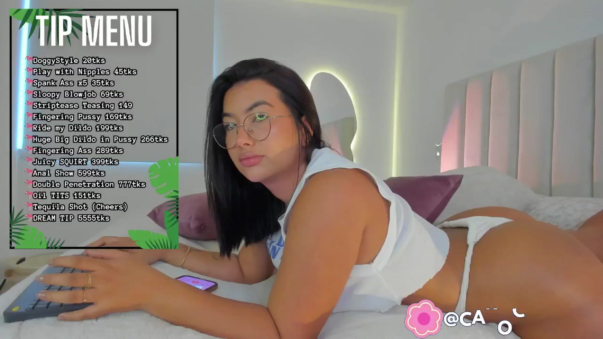 Gallery image thumbnail from Caro_Cano's myfreecams stream on, 05/27/2024, 21:38 image 7 of 20