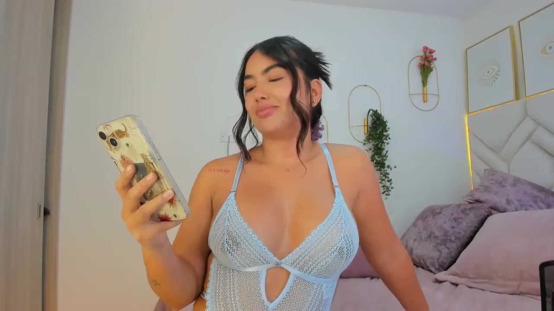 Gallery image thumbnail from Caro_Cano's myfreecams stream on, 11/05/2024, 19:26 image 20 of 20