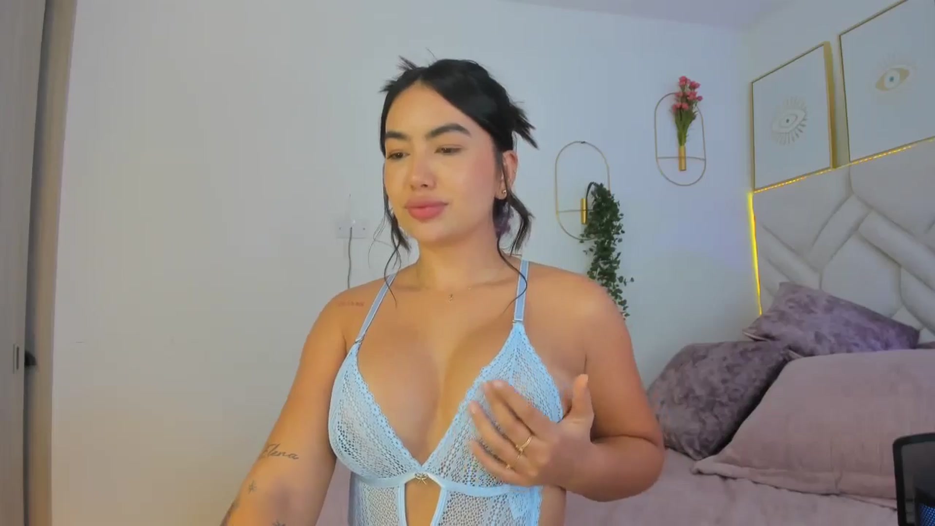 Gallery image thumbnail from Caro_Cano's myfreecams stream on, 11/05/2024, 19:26 image 8 of 20