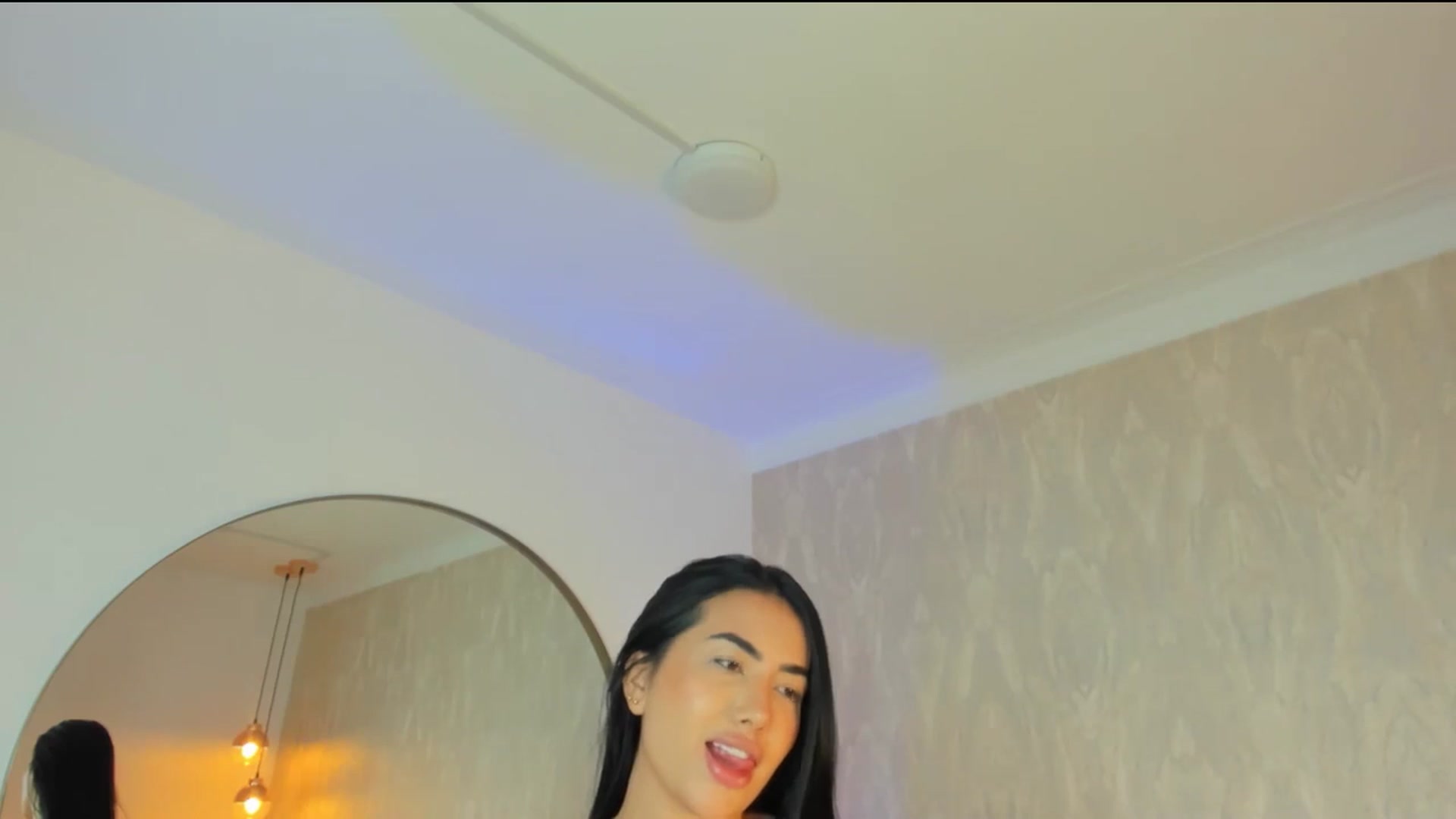 Gallery image thumbnail from Caro_Cano's myfreecams stream on, 01/18/2025, 16:29 image 15 of 20