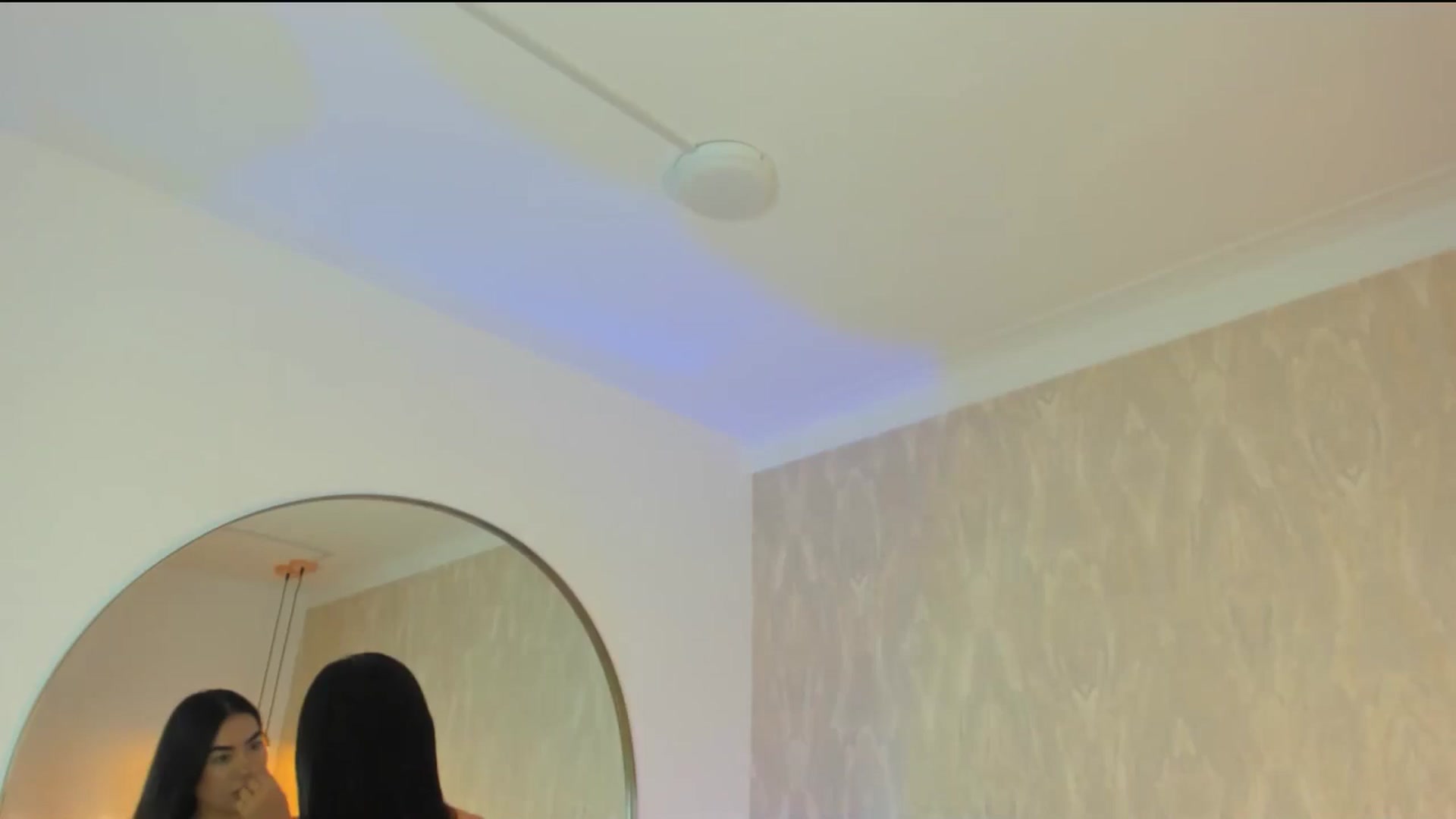 Gallery image thumbnail from Caro_Cano's myfreecams stream on, 01/18/2025, 16:29 image 17 of 20