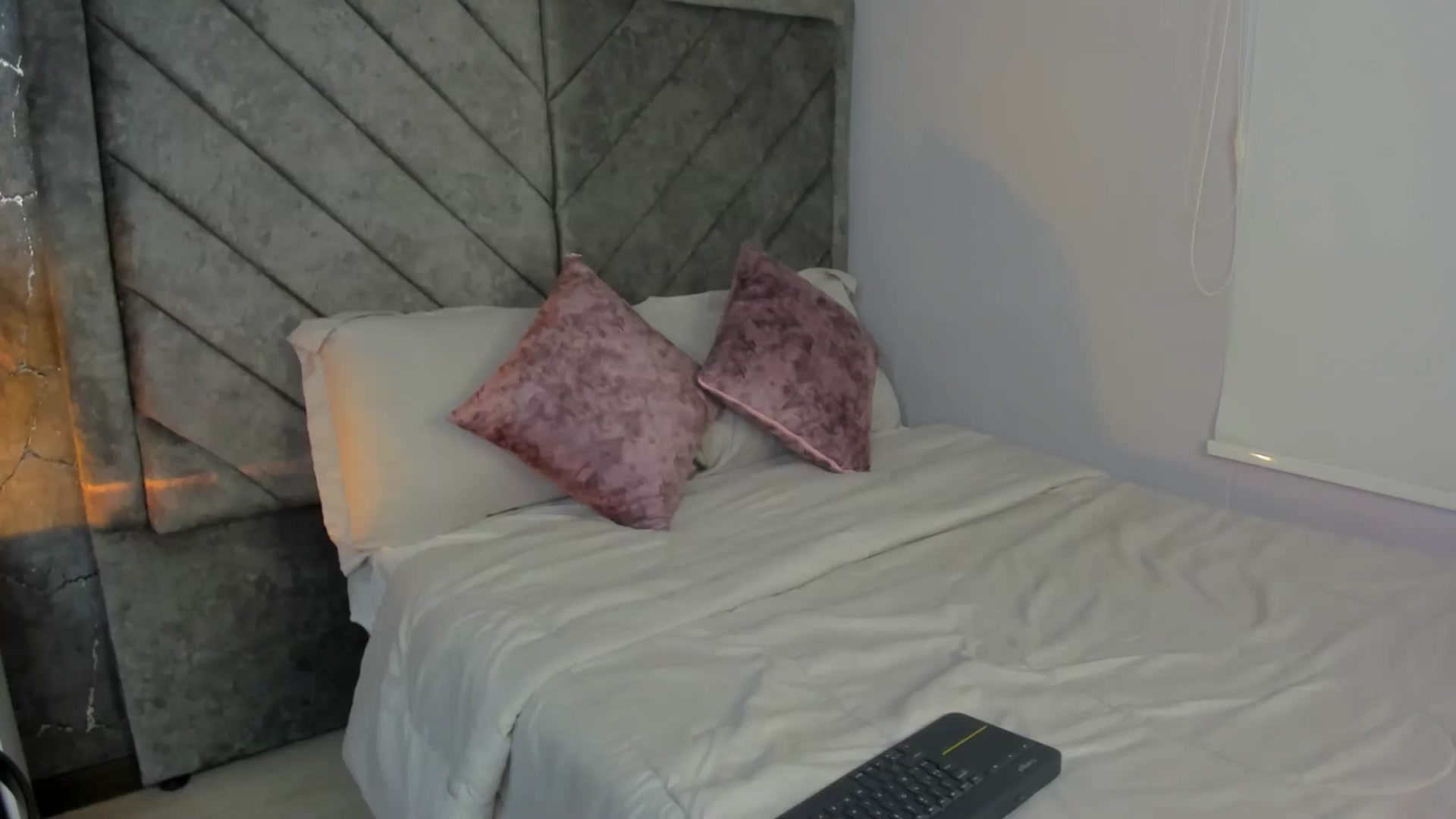 Gallery image thumbnail from Caro_Cano's myfreecams stream on, 02/13/2025, 15:45 image 18 of 20