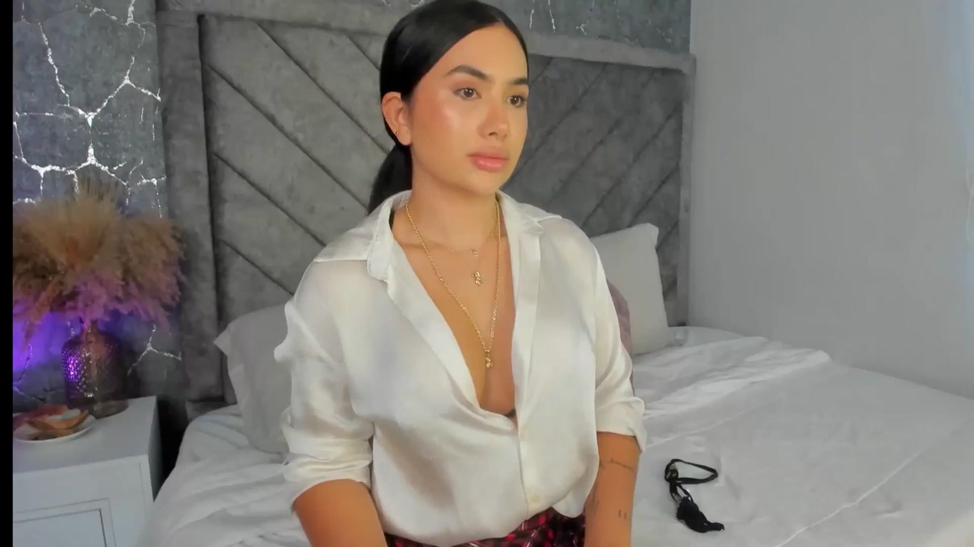 Gallery image thumbnail from Caro_Cano's myfreecams stream on, 03/24/2025, 16:55 image 12 of 20
