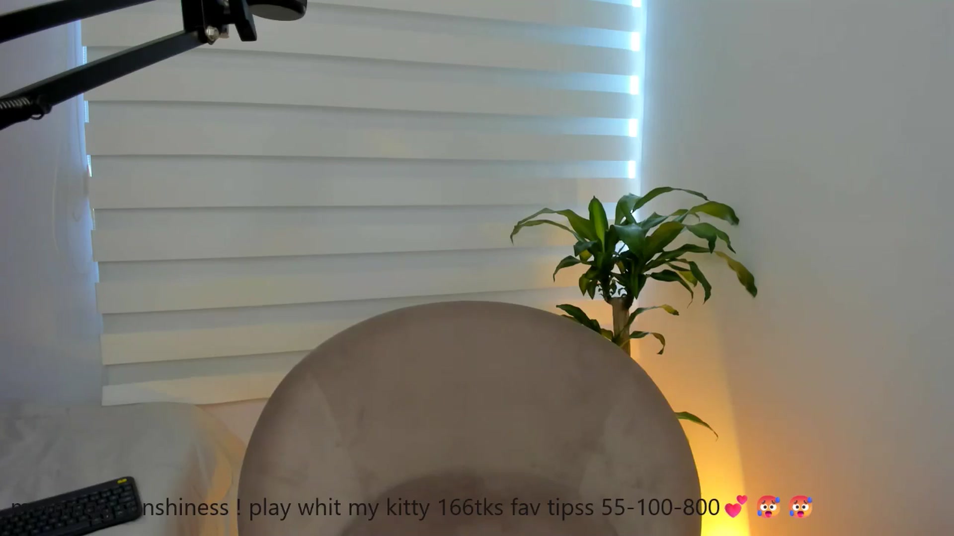 Gallery image thumbnail from Caro_Cano's myfreecams stream on, 04/21/2025, 16:52 image 17 of 20