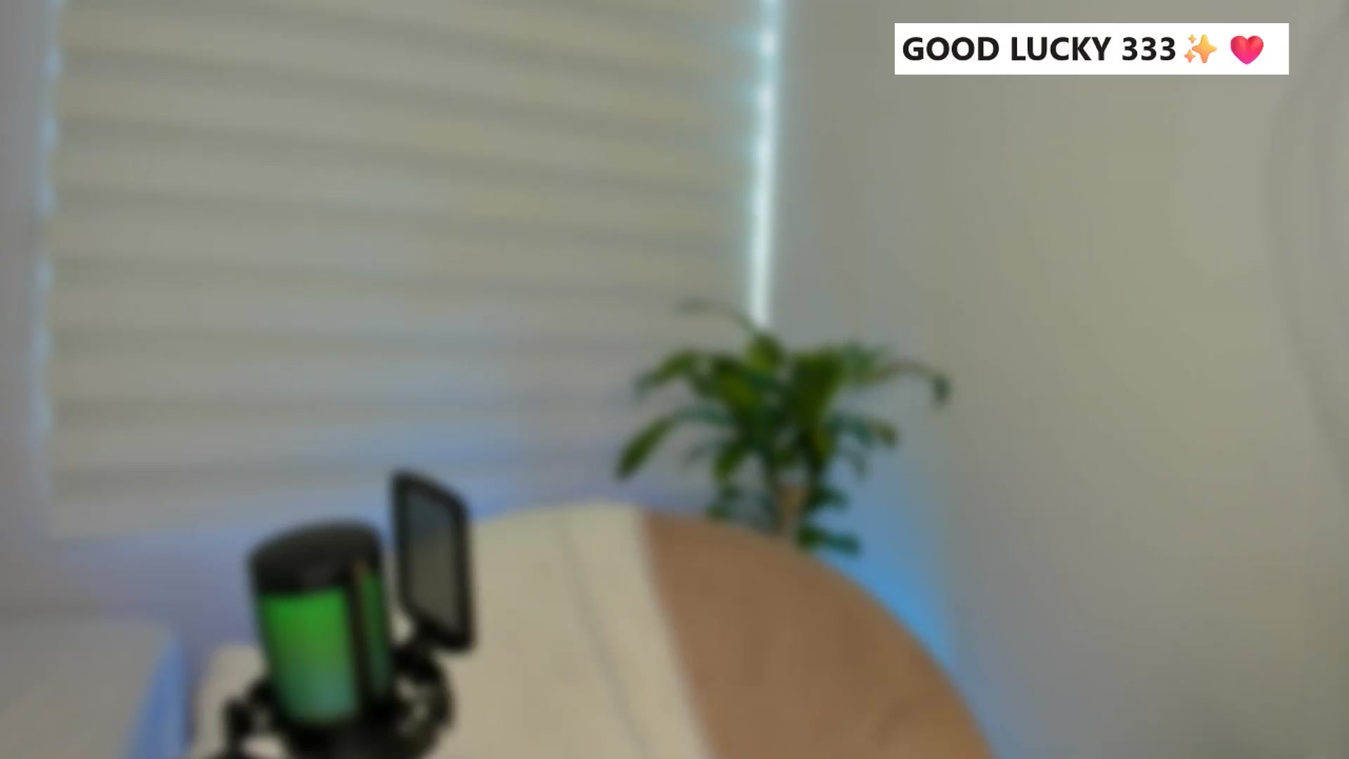 Gallery image thumbnail from Caro_Cano's myfreecams stream on, 05/06/2025, 17:41 image 13 of 20