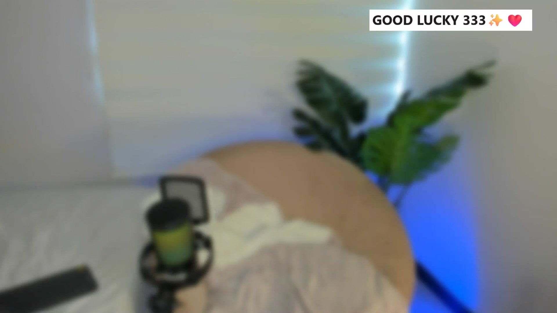Gallery image thumbnail from Caro_Cano's myfreecams stream on, 05/07/2025, 16:07 image 10 of 20