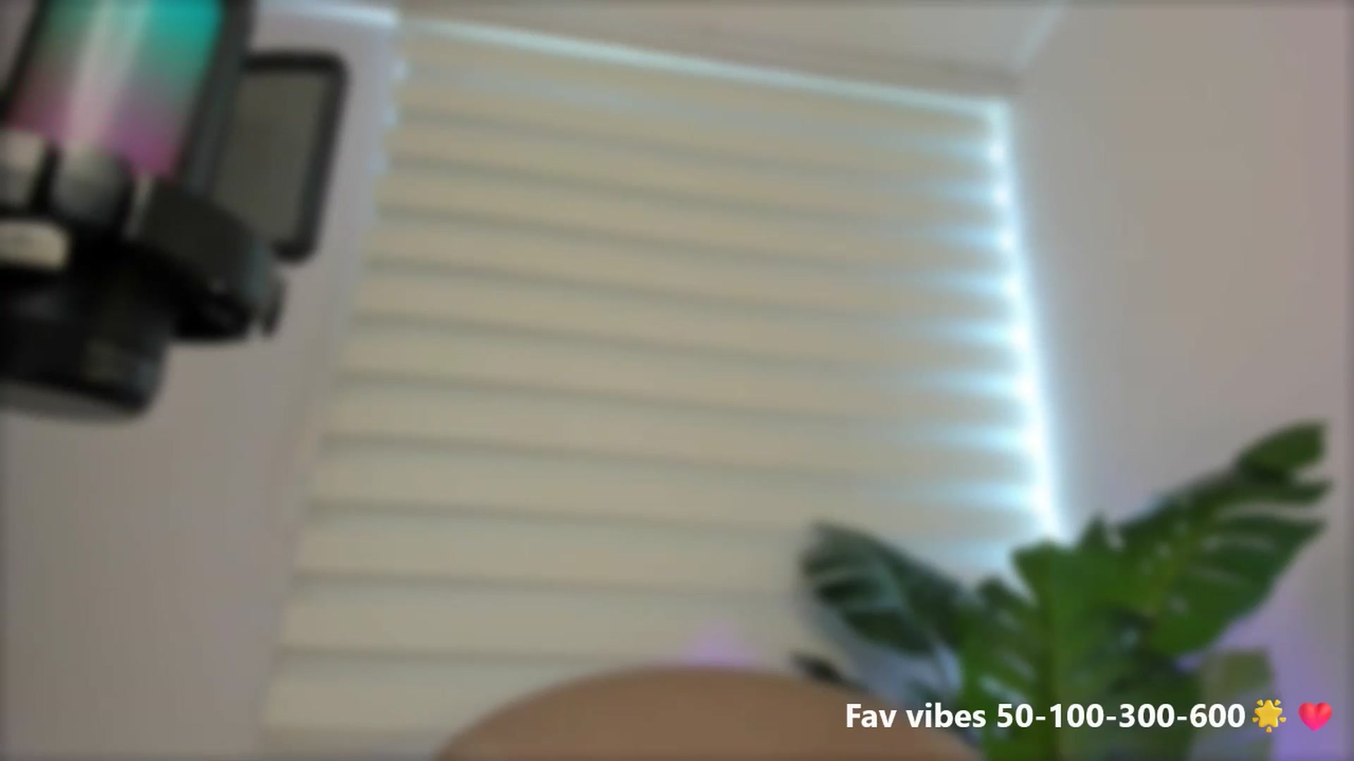 Gallery image thumbnail from Caro_Cano's myfreecams stream on, 05/09/2025, 18:02 image 15 of 20