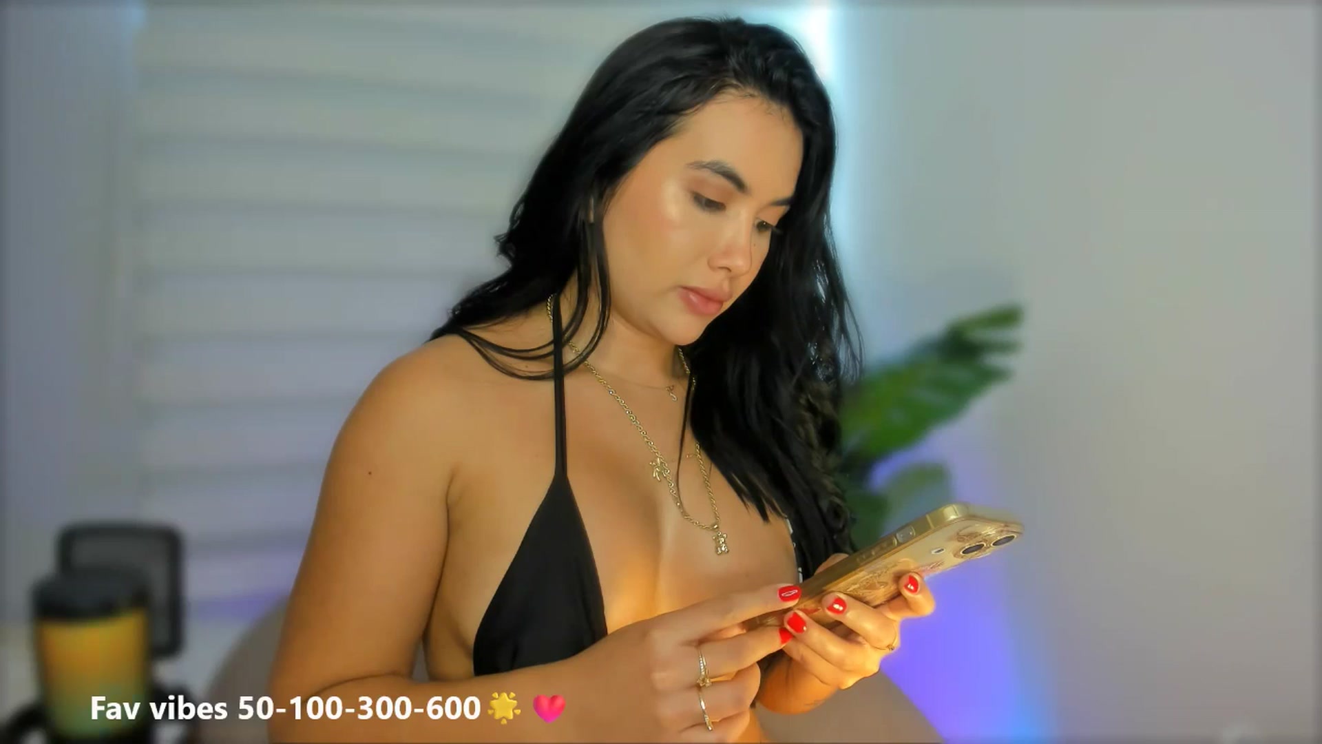 Gallery image thumbnail from Caro_Cano's myfreecams stream on, 05/10/2025, 18:52 image 18 of 20