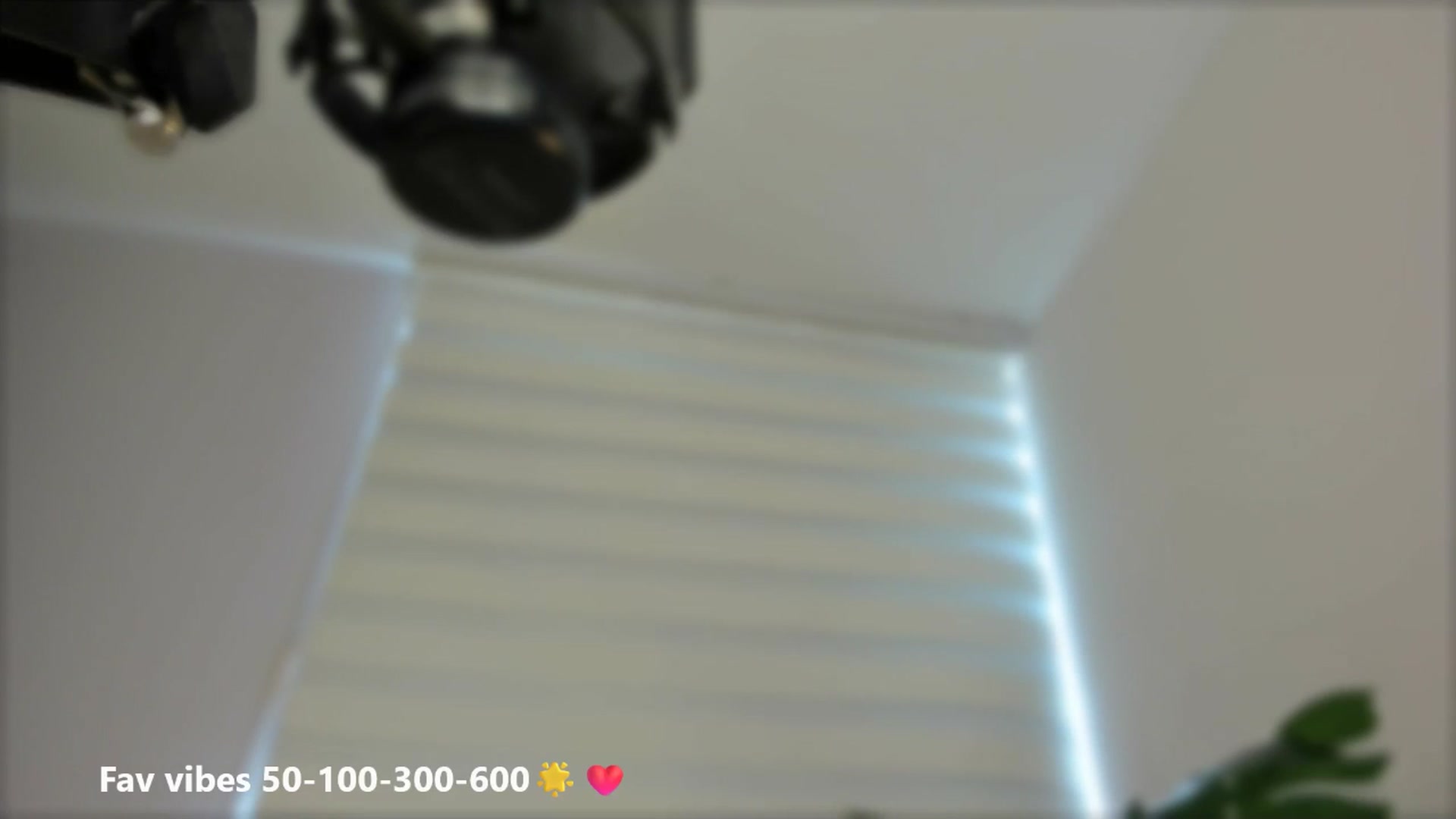 Gallery image thumbnail from Caro_Cano's myfreecams stream on, 05/12/2025, 17:14 image 6 of 20