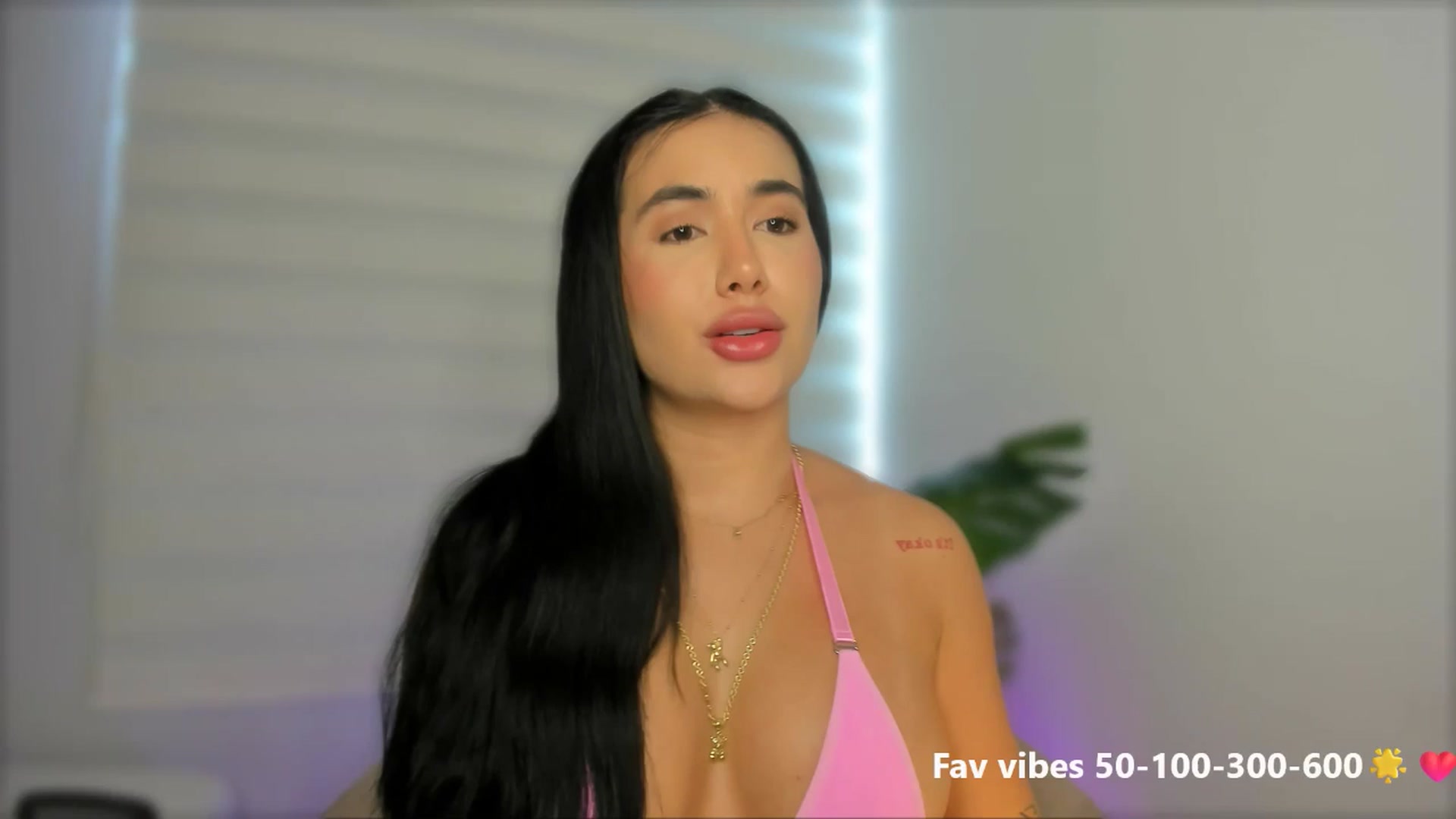 Gallery image thumbnail from Caro_Cano's myfreecams stream on, 05/13/2025, 18:14 image 6 of 20