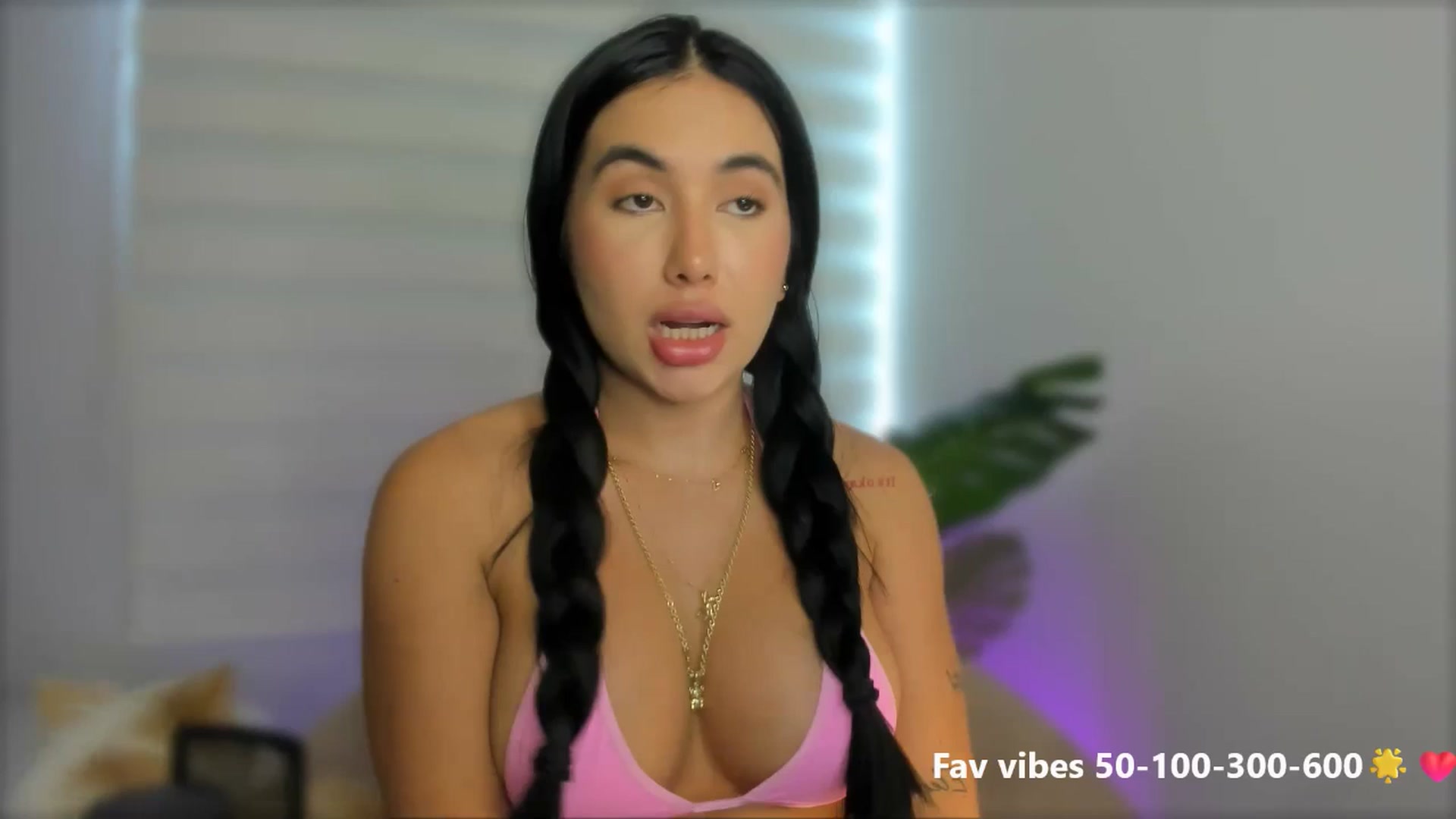 Gallery image thumbnail from Caro_Cano's myfreecams stream on, 05/13/2025, 18:54 image 1 of 20
