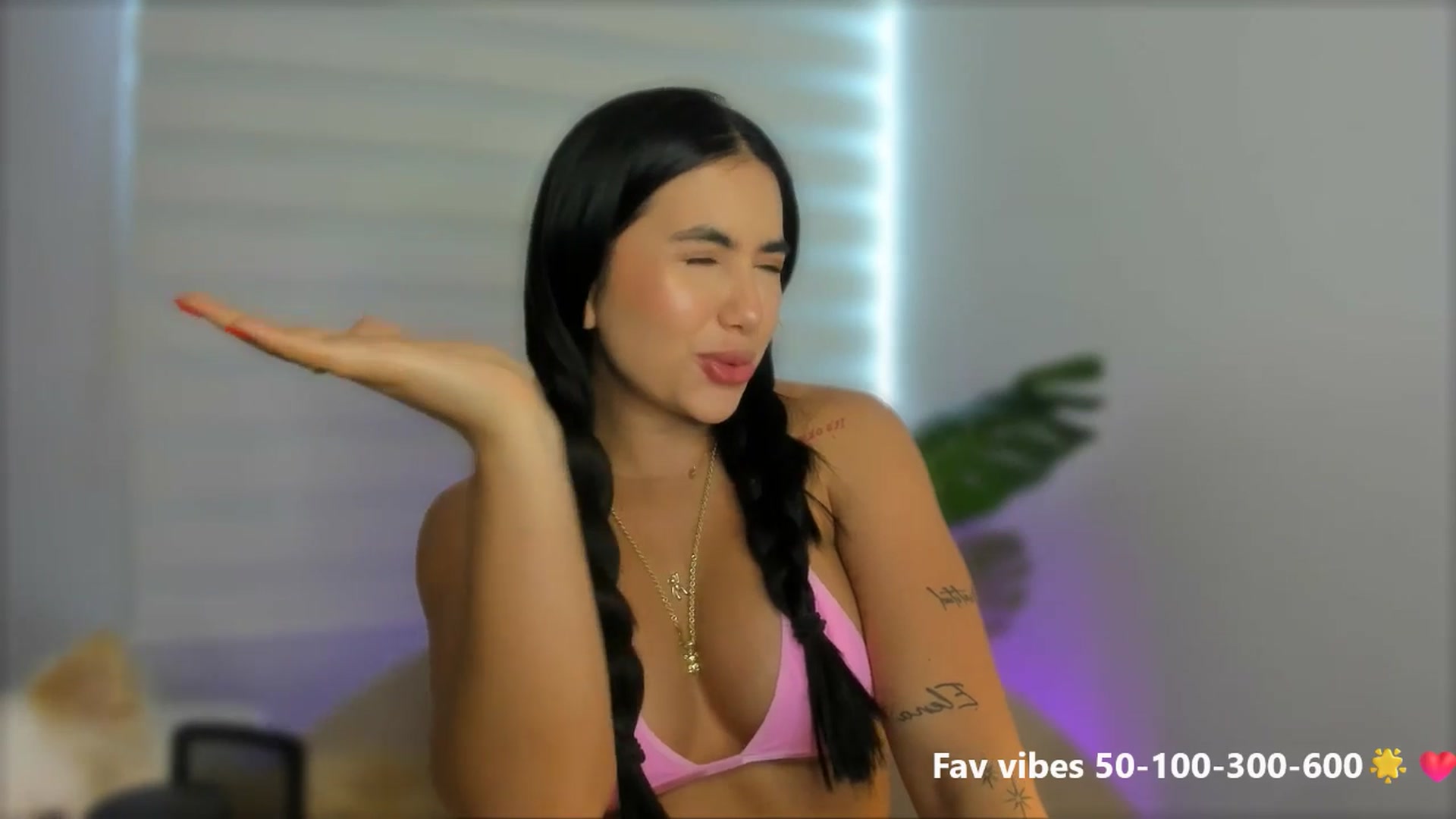 Gallery image thumbnail from Caro_Cano's myfreecams stream on, 05/13/2025, 18:54 image 2 of 20