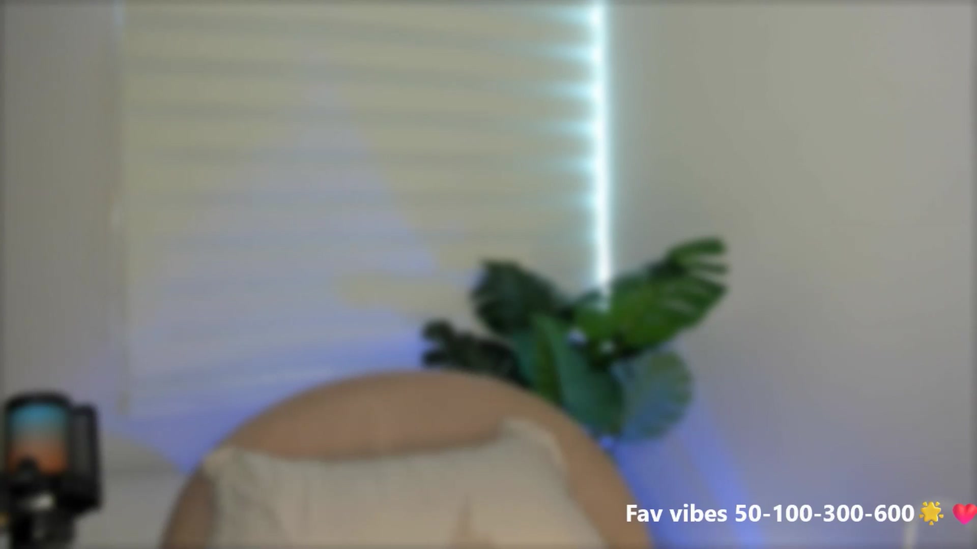 Gallery image thumbnail from Caro_Cano's myfreecams stream on, 05/16/2025, 15:43 image 12 of 20