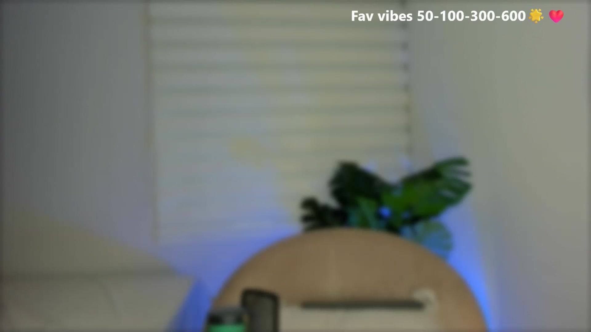 Gallery image thumbnail from Caro_Cano's myfreecams stream on, 05/18/2025, 04:01 image 11 of 20