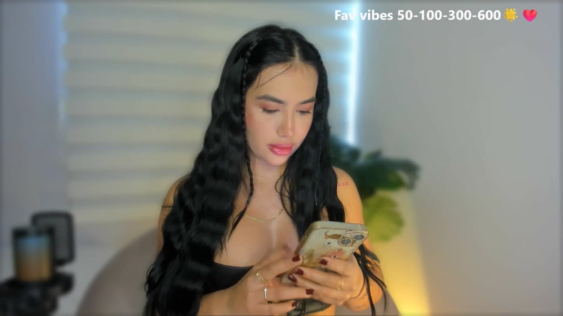 Gallery image thumbnail from Caro_Cano's myfreecams stream on, 05/20/2025, 16:03 image 8 of 20