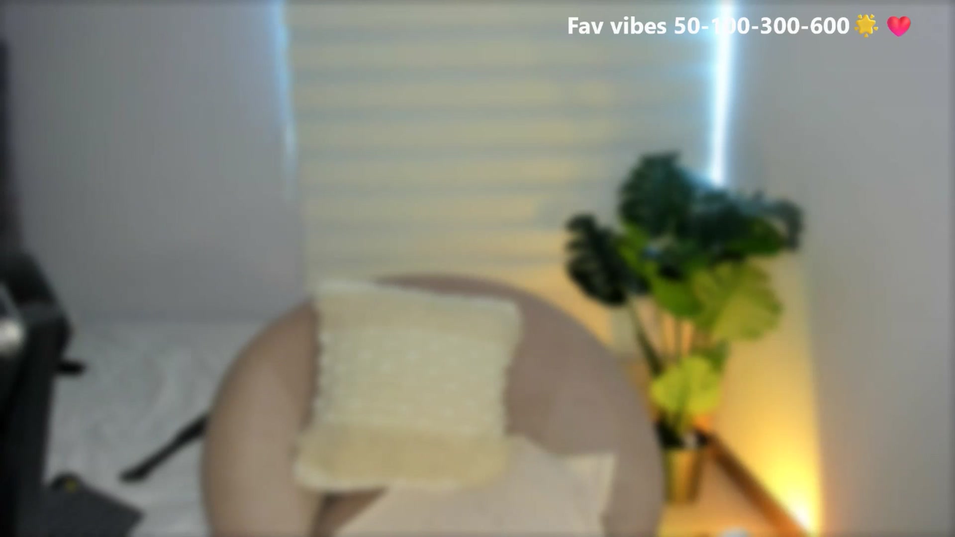Gallery image thumbnail from Caro_Cano's myfreecams stream on, 05/20/2025, 17:56 image 5 of 20