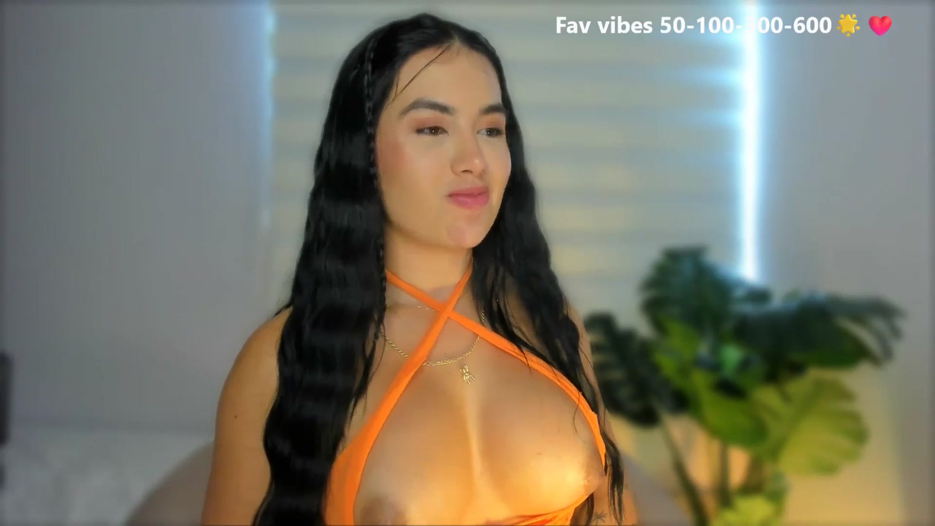 Gallery image thumbnail from Caro_Cano's myfreecams stream on, 05/20/2025, 17:56 image 15 of 20