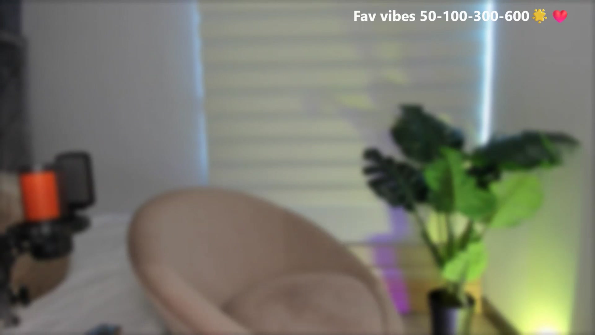 Gallery image thumbnail from Caro_Cano's myfreecams stream on, 05/24/2025, 16:35 image 17 of 20