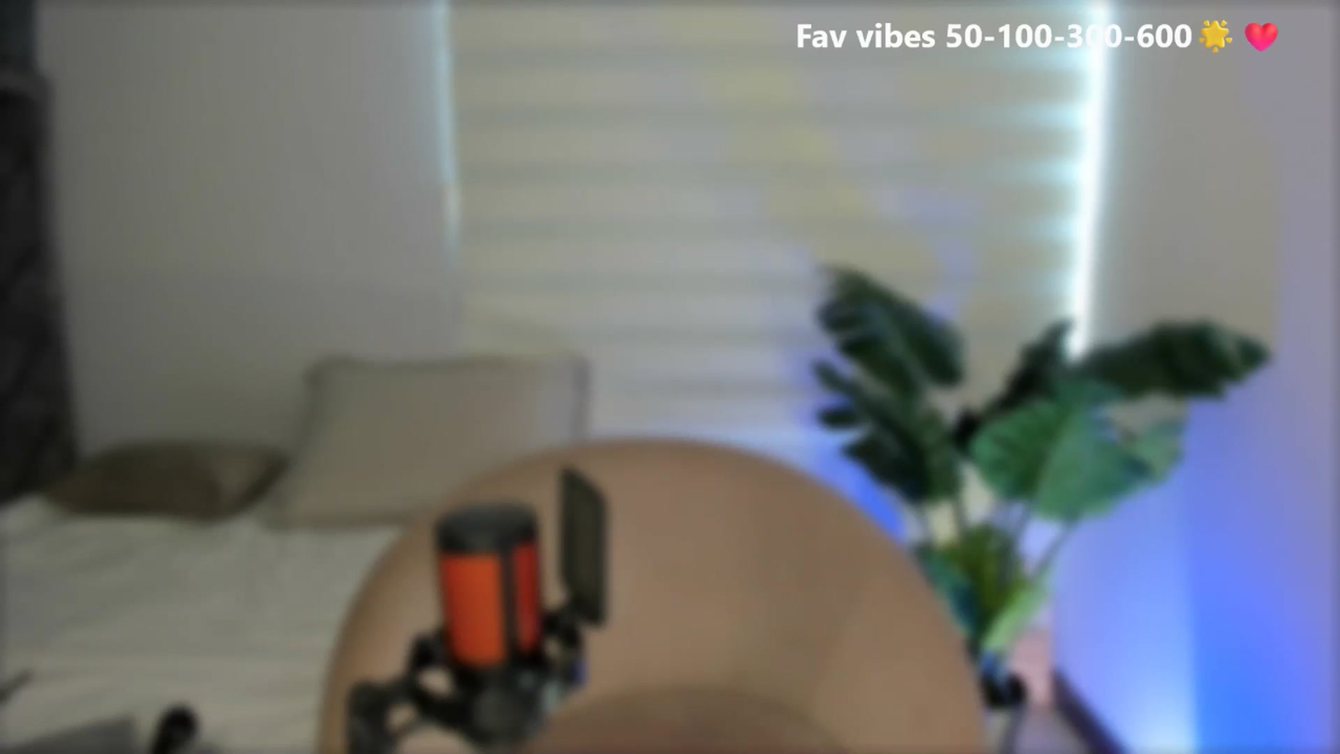 Gallery image thumbnail from Caro_Cano's myfreecams stream on, 05/27/2025, 15:50 image 20 of 20