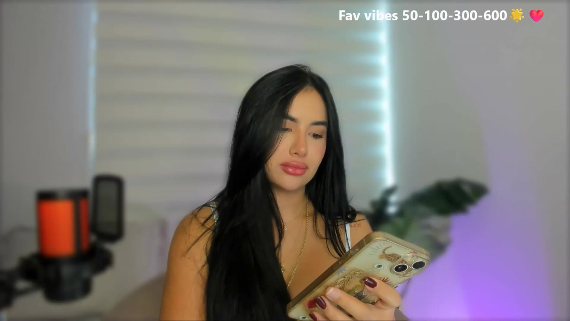 Gallery image thumbnail from Caro_Cano's myfreecams stream on, 05/27/2025, 15:50 image 2 of 20