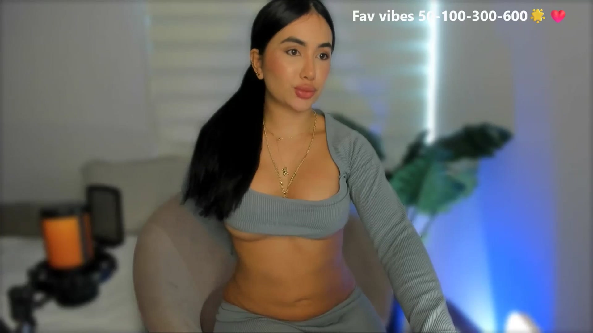 Gallery image thumbnail from Caro_Cano's myfreecams stream on, 05/27/2025, 18:12 image 8 of 20