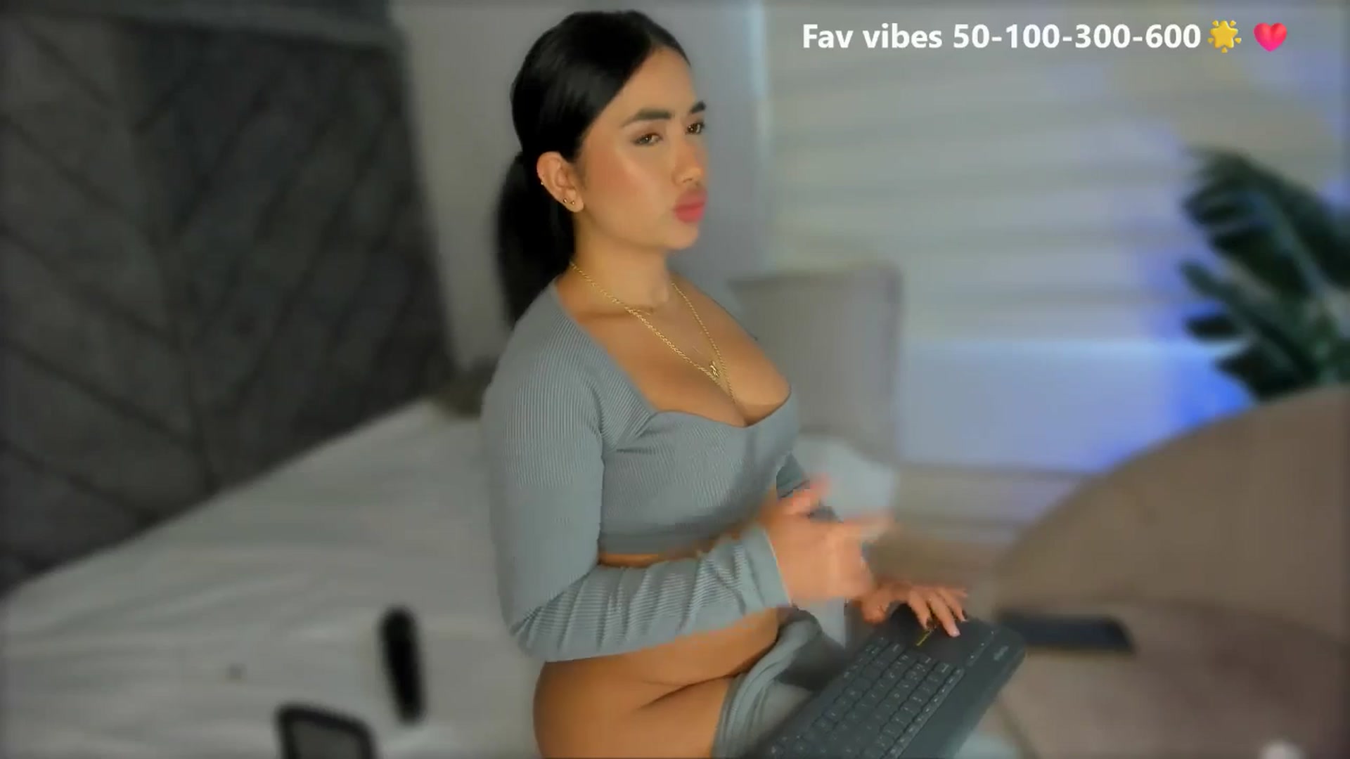 Gallery image thumbnail from Caro_Cano's myfreecams stream on, 05/27/2025, 18:12 image 13 of 20