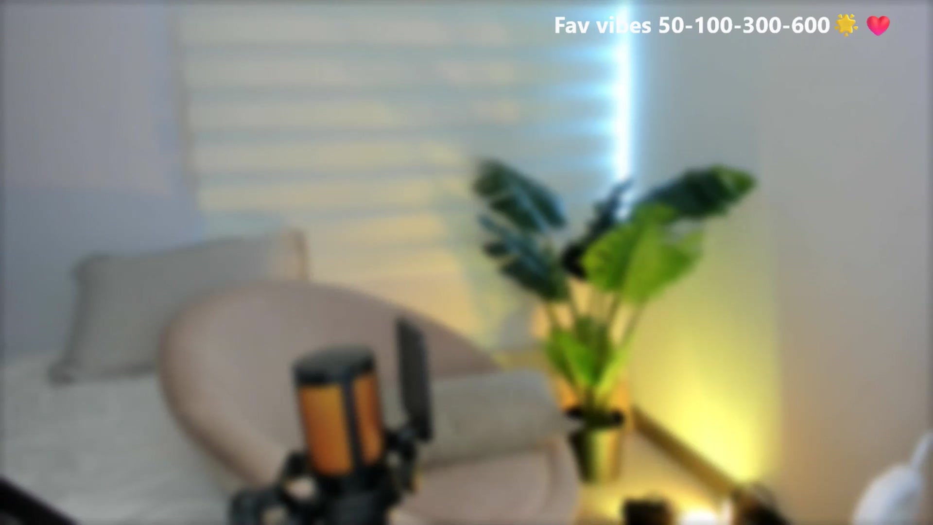 Gallery image thumbnail from Caro_Cano's myfreecams stream on, 05/28/2025, 17:54 image 1 of 20