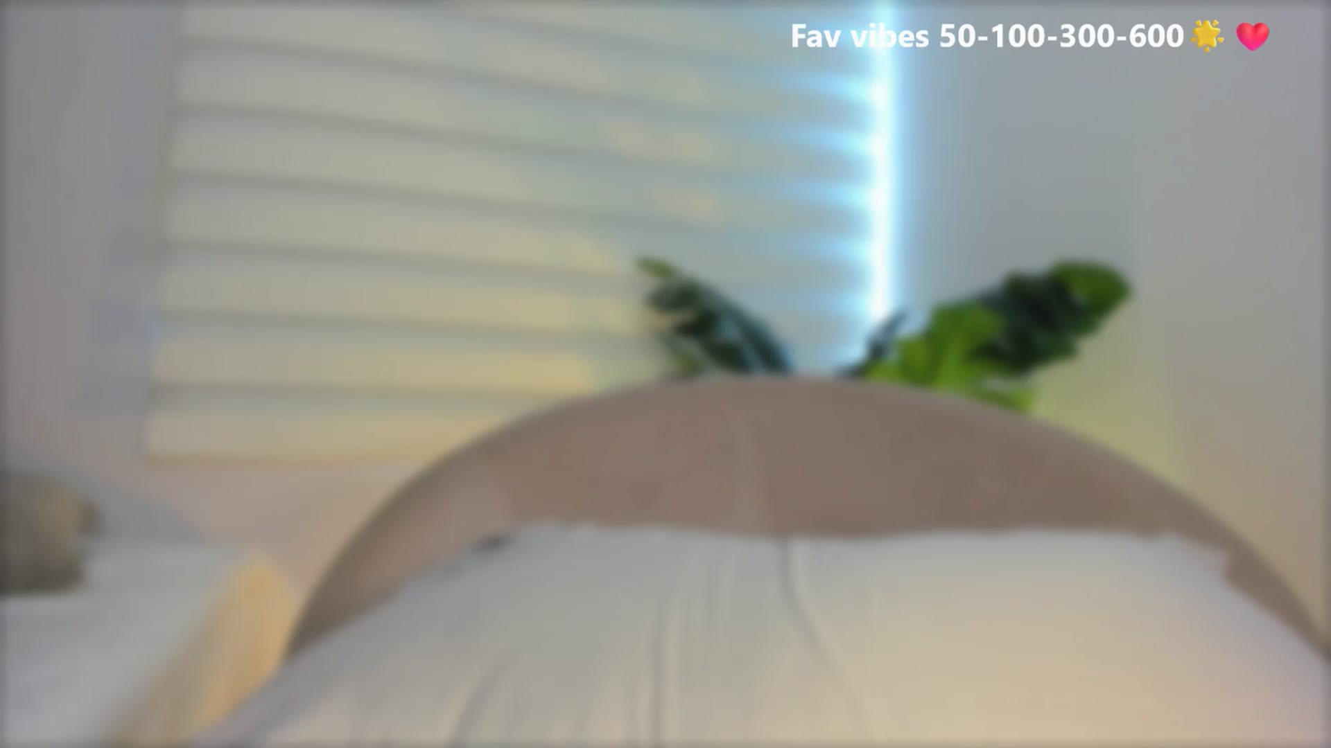 Gallery image thumbnail from Caro_Cano's myfreecams stream on, 05/28/2025, 17:54 image 16 of 20