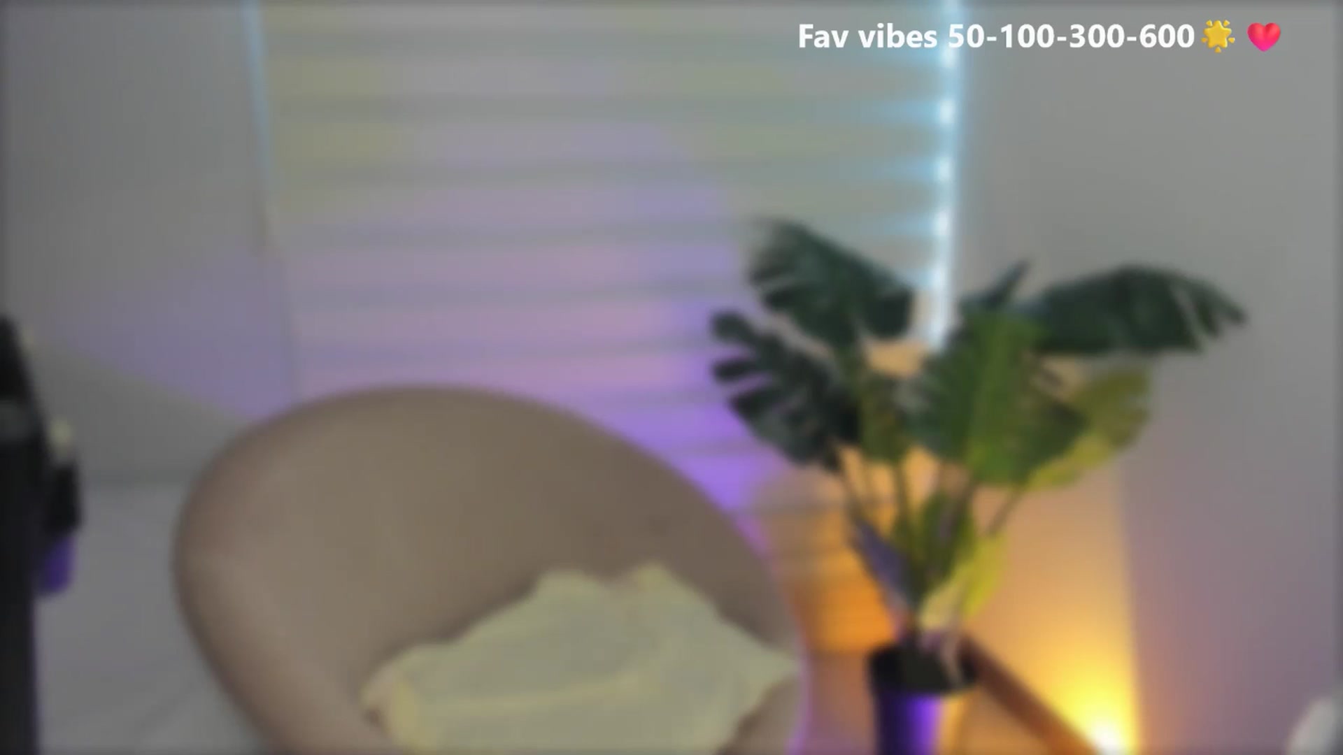 Gallery image thumbnail from Caro_Cano's myfreecams stream on, 05/30/2025, 15:07 image 7 of 20