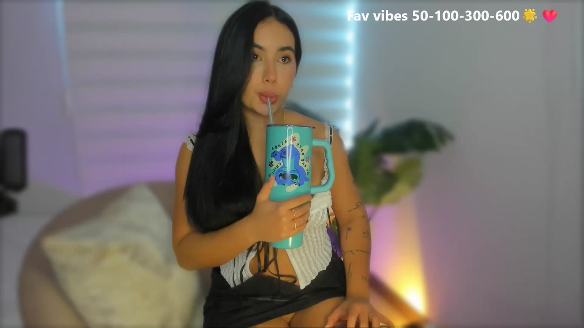 Gallery image thumbnail from Caro_Cano's myfreecams stream on, 05/30/2025, 18:11 image 13 of 20