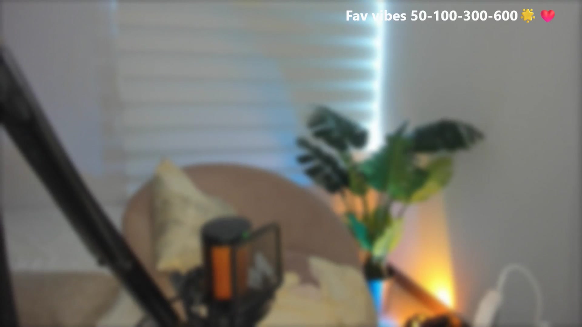 Gallery image thumbnail from Caro_Cano's myfreecams stream on, 05/31/2025, 18:36 image 11 of 20
