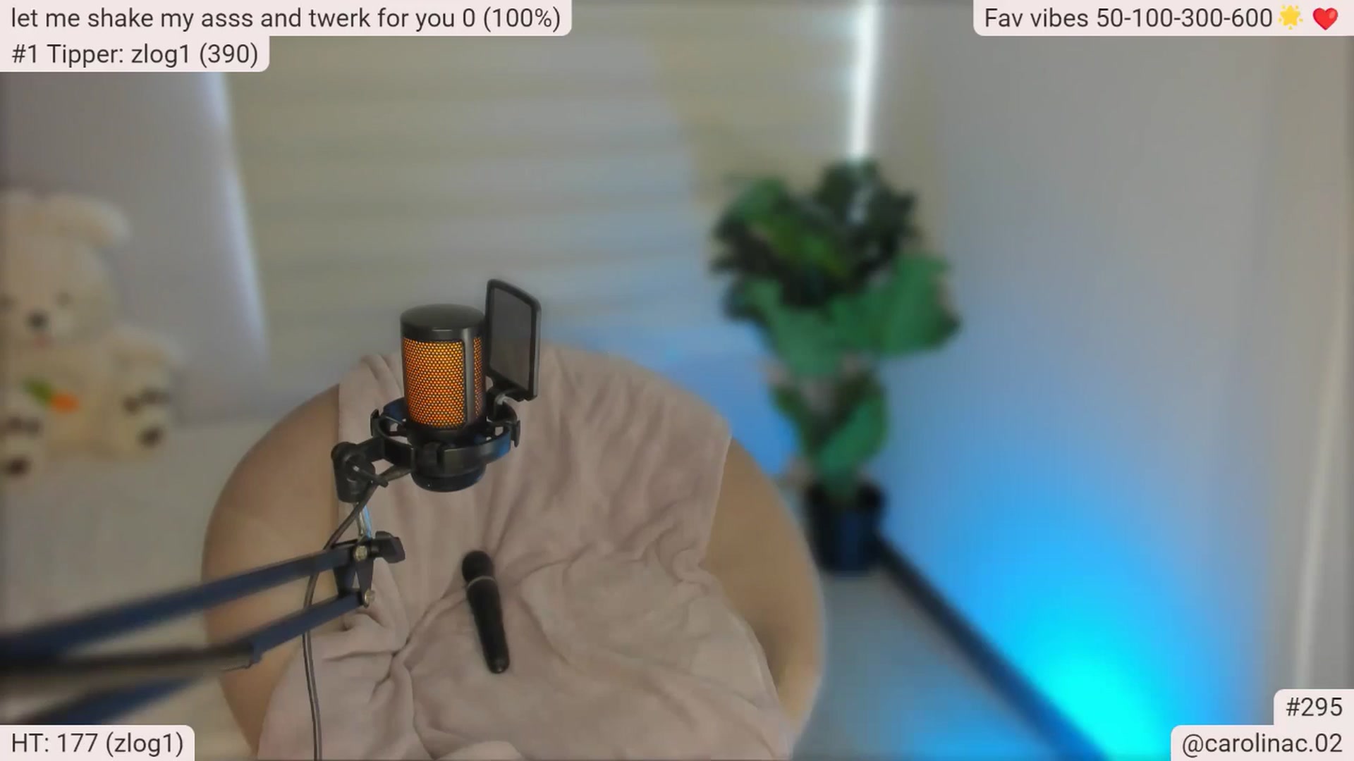 Gallery image thumbnail from Caro_Cano's myfreecams stream on, 06/04/2025, 17:30 image 12 of 20