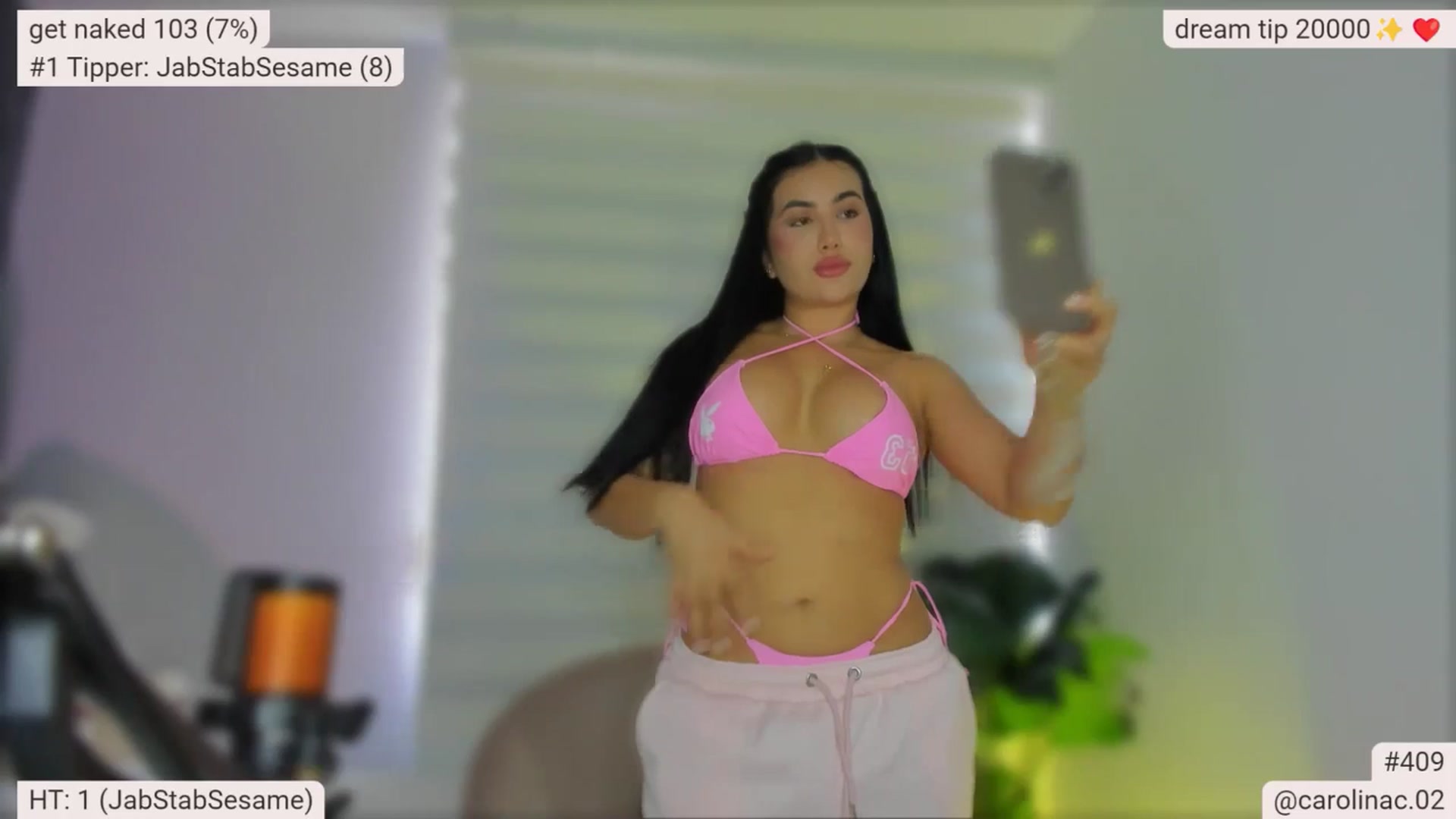 Gallery image thumbnail from Caro_Cano's myfreecams stream on, 06/20/2025, 16:14 image 12 of 20