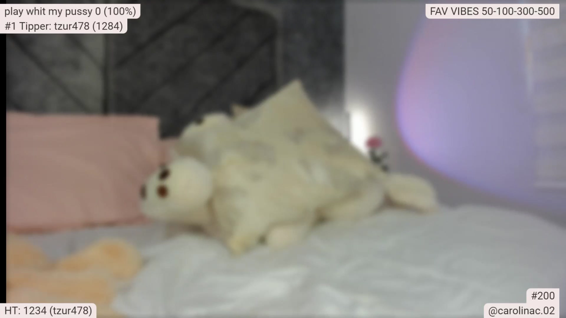 Gallery image thumbnail from Caro_Cano's myfreecams stream on, 07/27/2025, 18:41 image 12 of 20