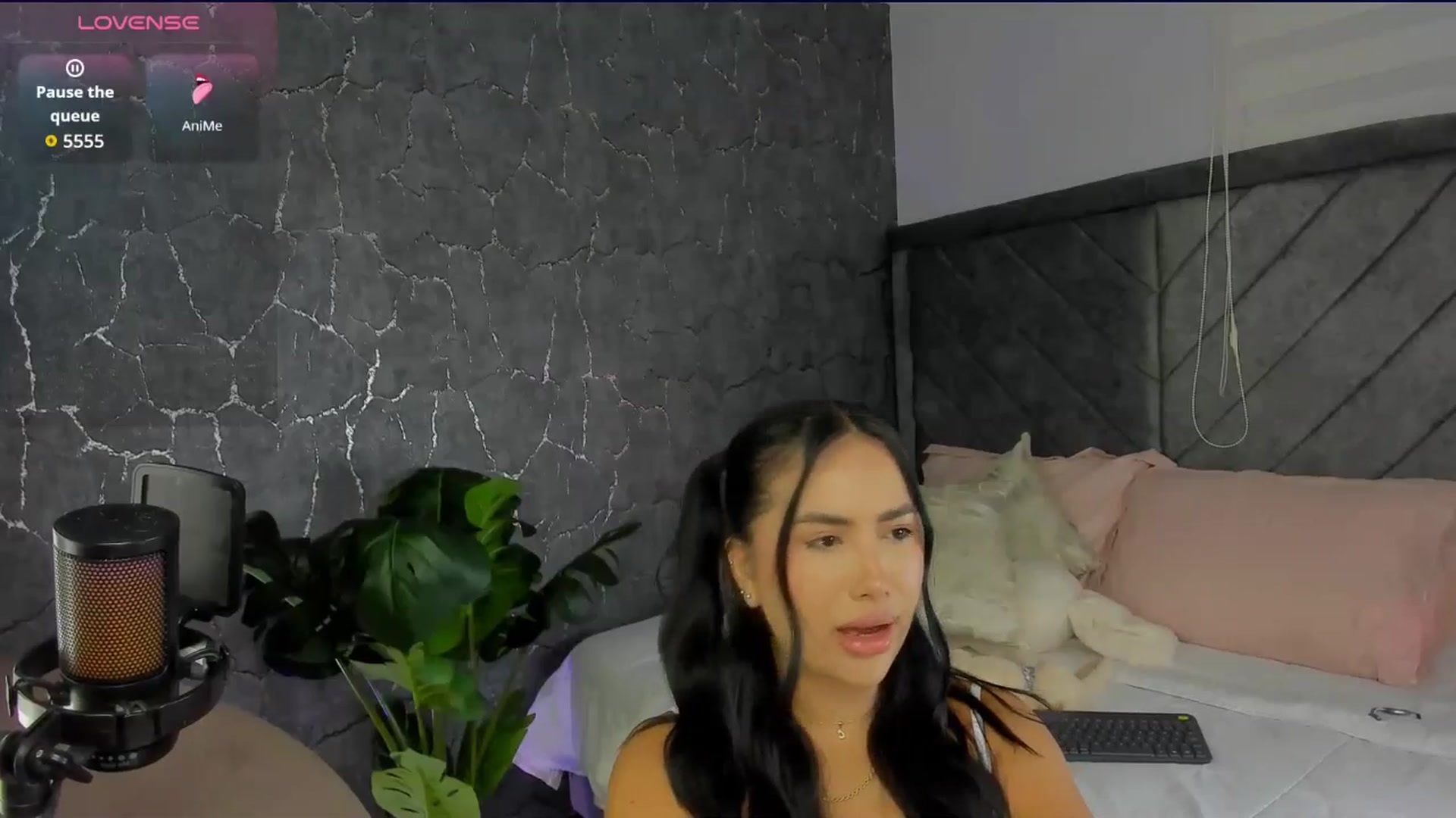 Gallery image thumbnail from Caro_Cano's myfreecams stream on, 10/07/2025, 14:01 image 12 of 20