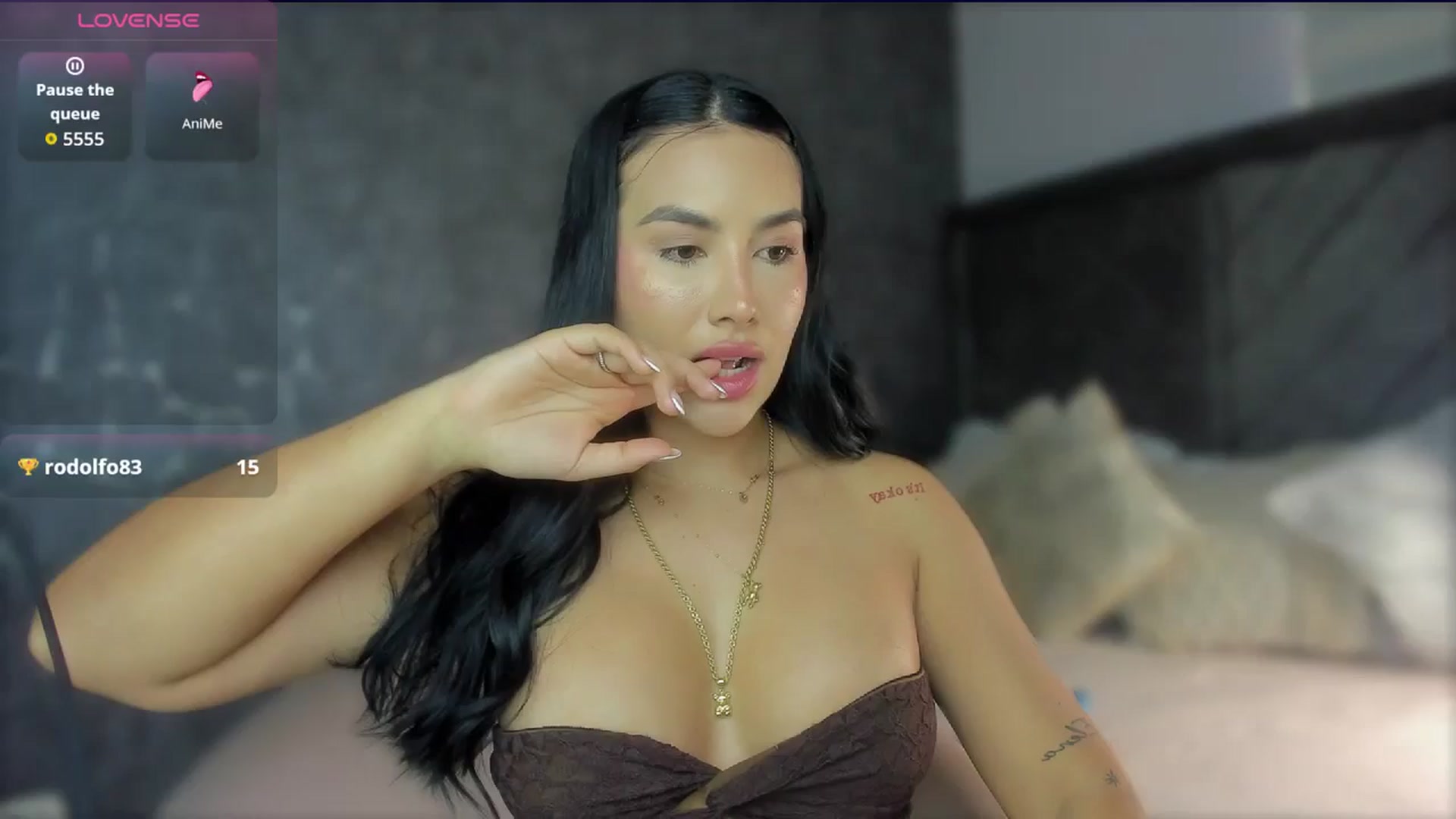 Gallery image thumbnail from Caro_Cano's myfreecams stream on, 12/25/2025, 17:53 image 1 of 20