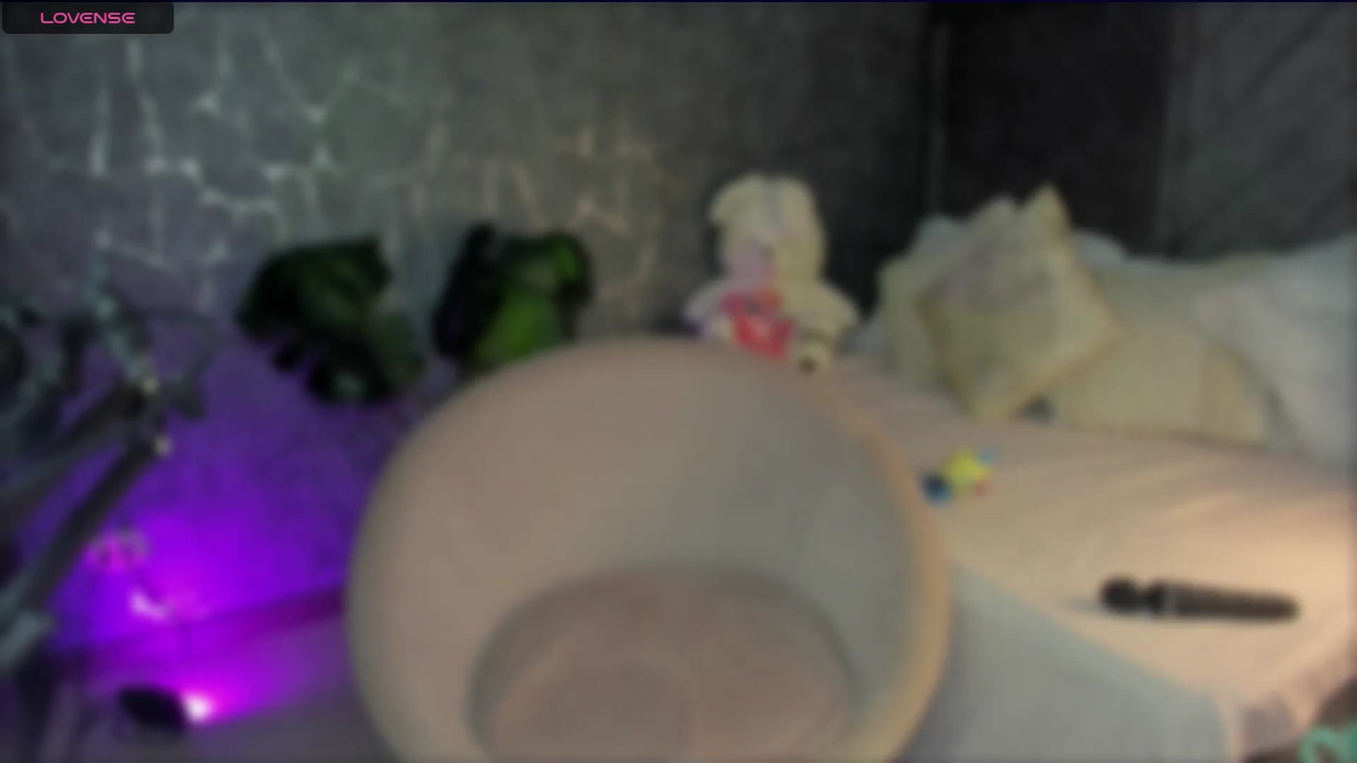 Gallery image thumbnail from Caro_Cano's myfreecams stream on, 12/26/2025, 15:55 image 6 of 20