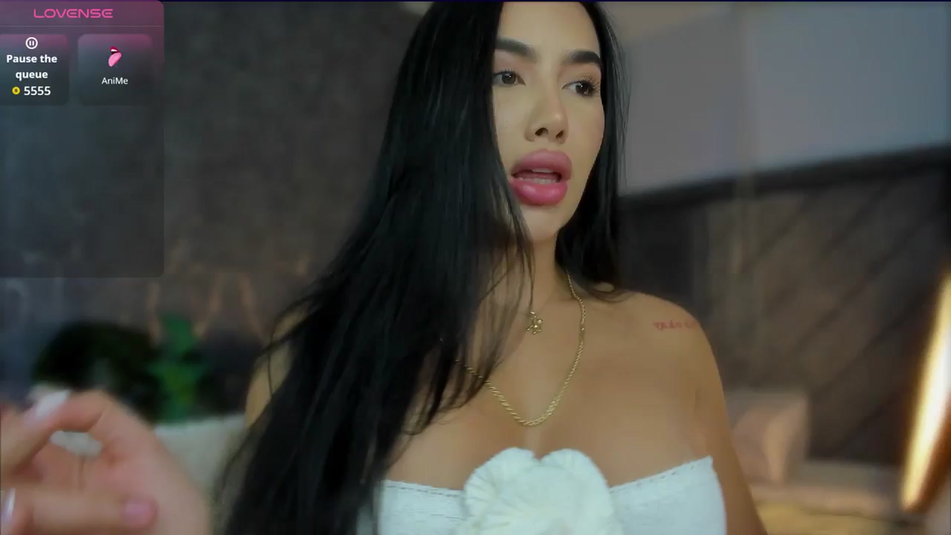 Gallery image thumbnail from Caro_Cano's myfreecams stream on, 04/05/2026, 15:23 image 1 of 20