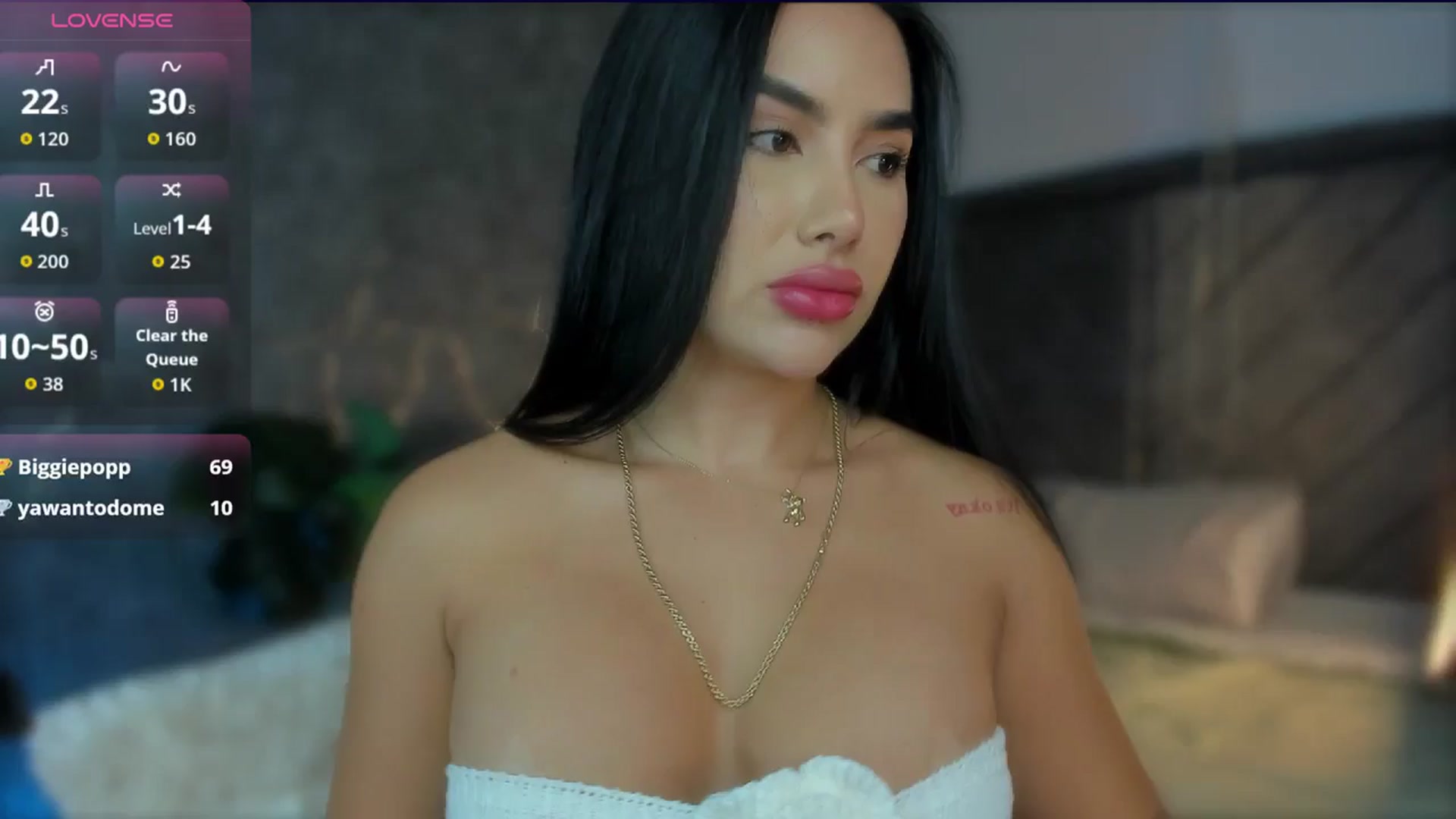 Gallery image thumbnail from Caro_Cano's myfreecams stream on, 04/05/2026, 16:51 image 1 of 20