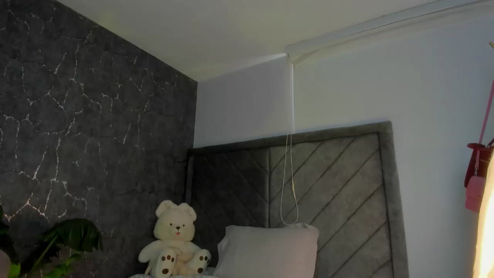 Gallery image thumbnail from Caro_Cano's myfreecams stream on, 05/14/2026, 17:25 image 11 of 20