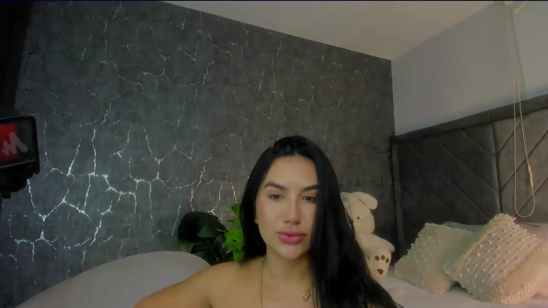 Gallery image thumbnail from Caro_Cano's myfreecams stream on, 06/06/2026, 19:30 image 20 of 20