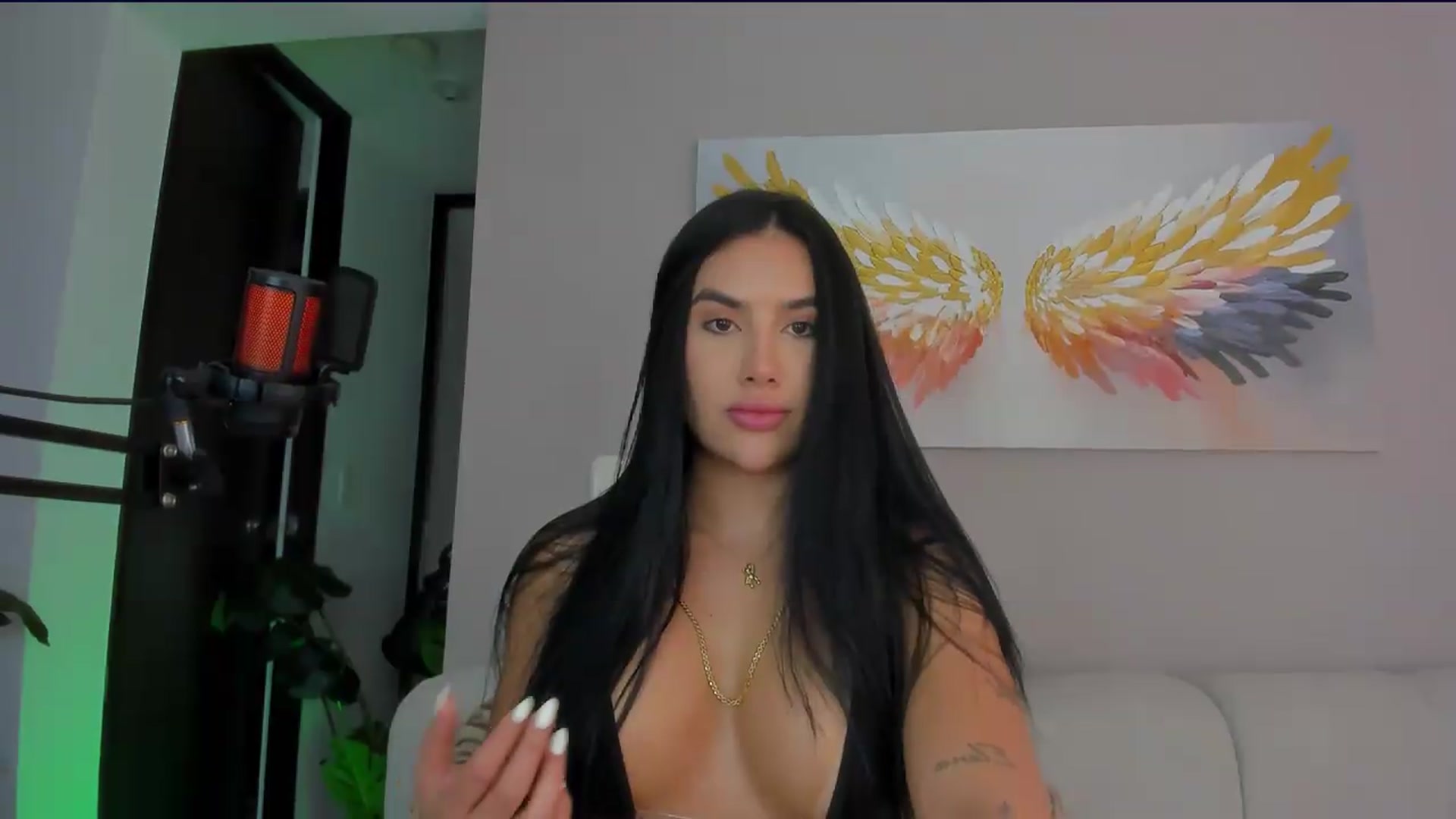 Gallery image thumbnail from Caro_Cano's myfreecams stream on, 06/07/2026, 19:45 image 4 of 20
