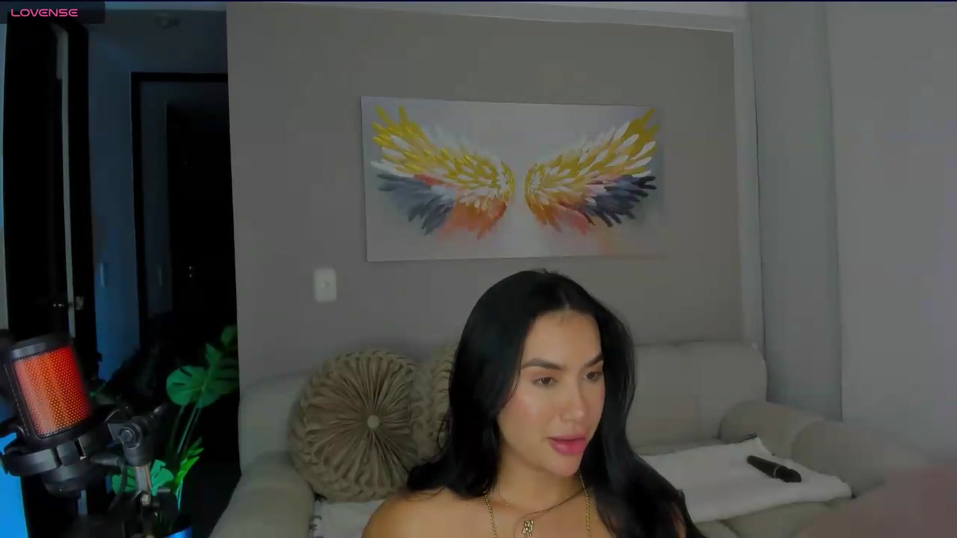 Gallery image thumbnail from Caro_Cano's myfreecams stream on, 06/10/2026, 02:52 image 11 of 20