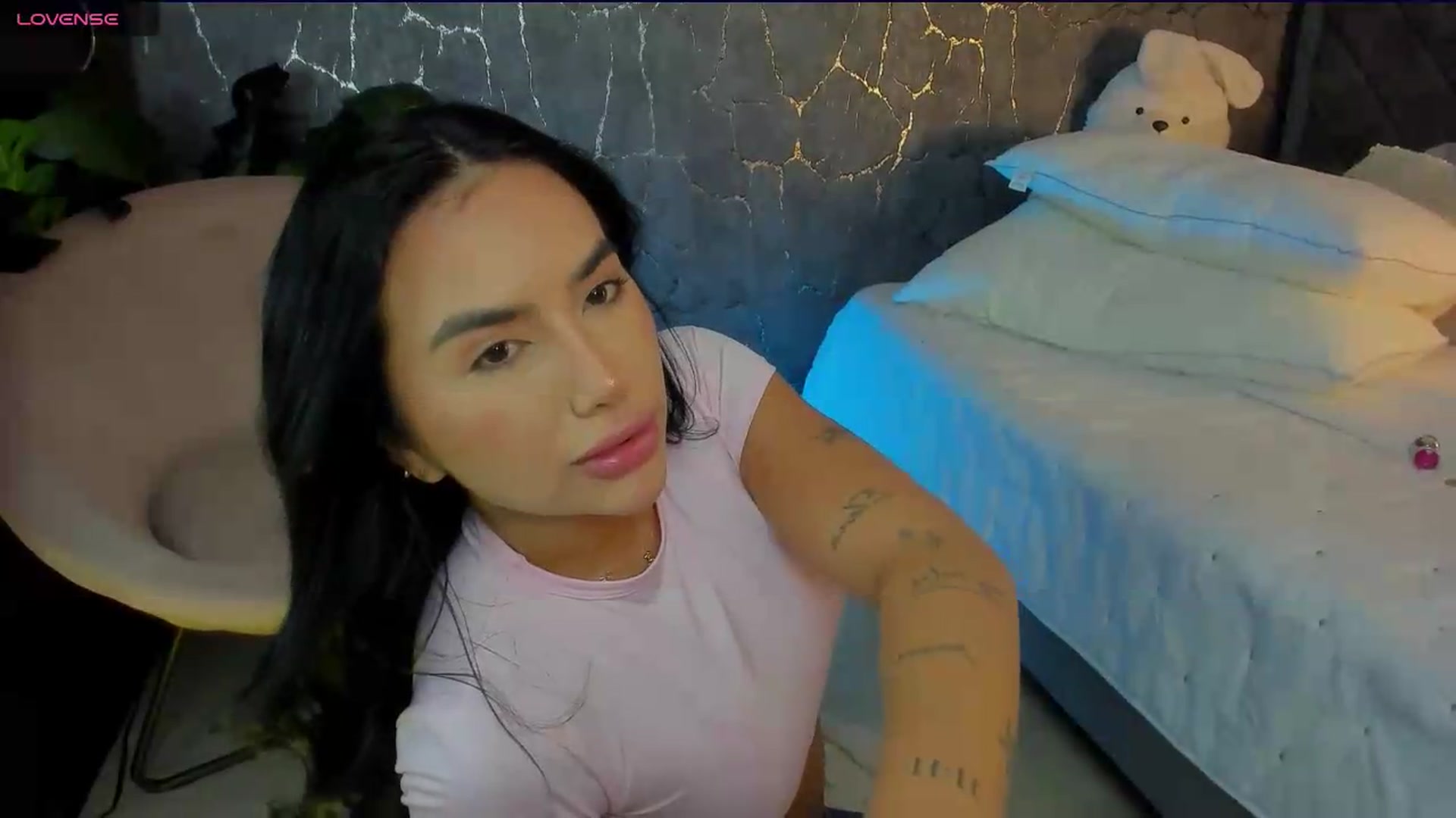 Gallery image thumbnail from Caro_Cano's myfreecams stream on, 06/11/2026, 16:49 image 5 of 20