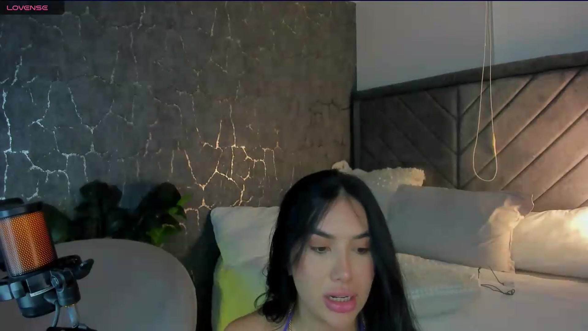 Gallery image thumbnail from Caro_Cano's myfreecams stream on, 06/22/2026, 02:13 image 13 of 20