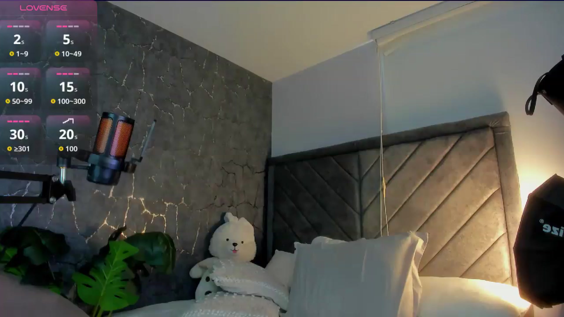 Gallery image thumbnail from Caro_Cano's myfreecams stream on, 06/26/2026, 18:45 image 4 of 20