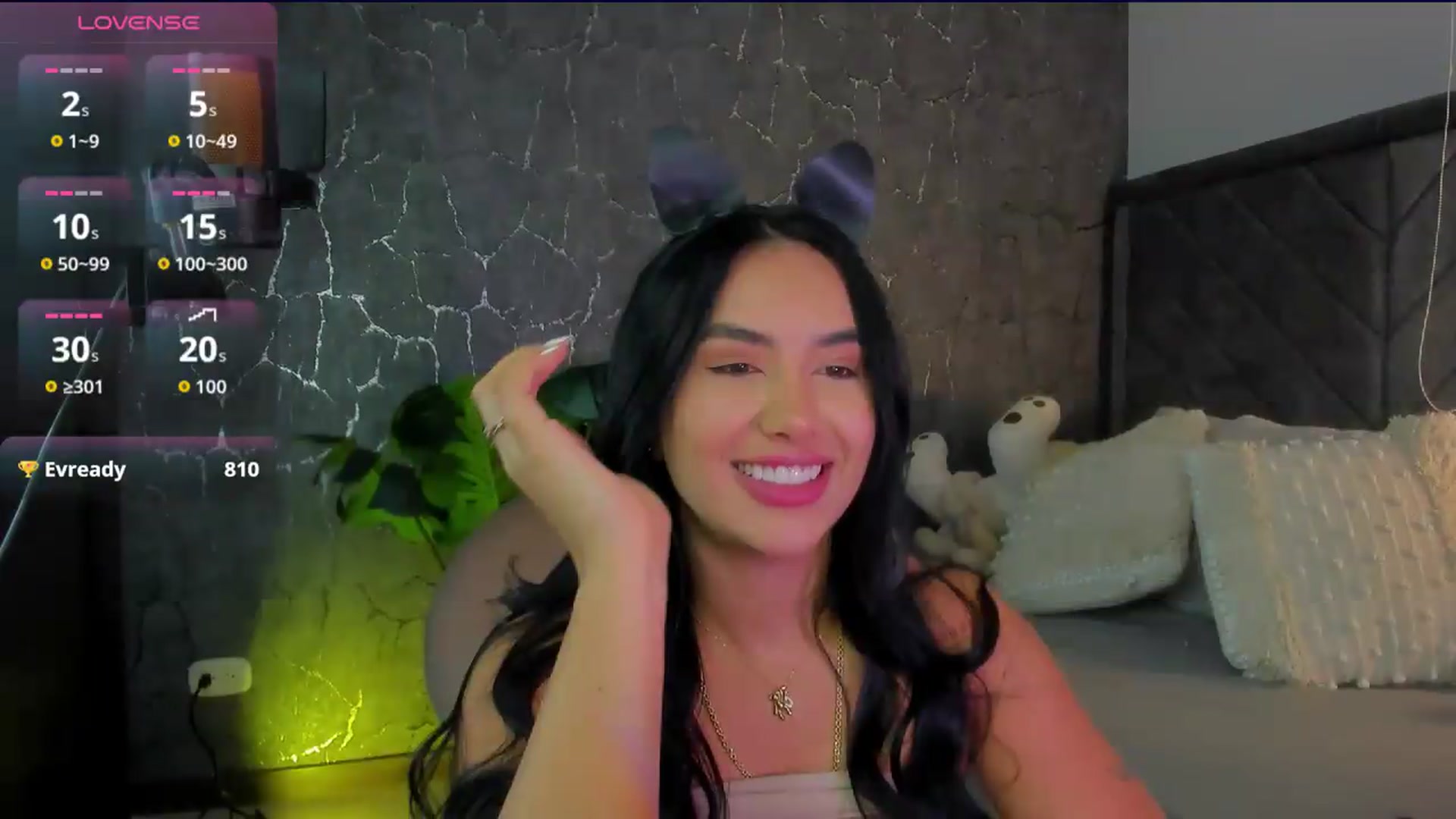 Gallery image thumbnail from Caro_Cano's myfreecams stream on, 07/02/2026, 17:19 image 11 of 20