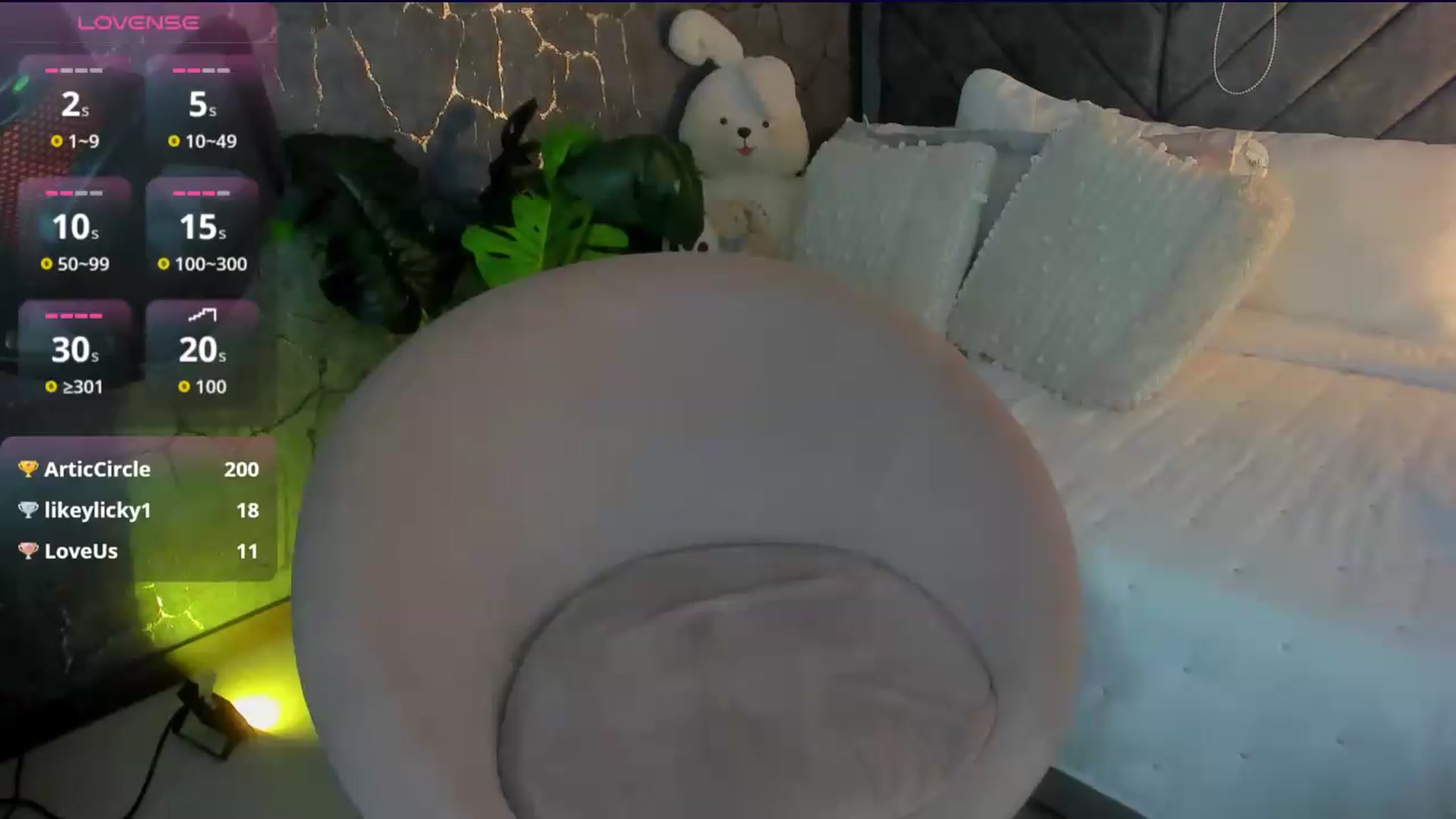 Gallery image thumbnail from Caro_Cano's myfreecams stream on, 07/12/2026, 18:25 image 13 of 20